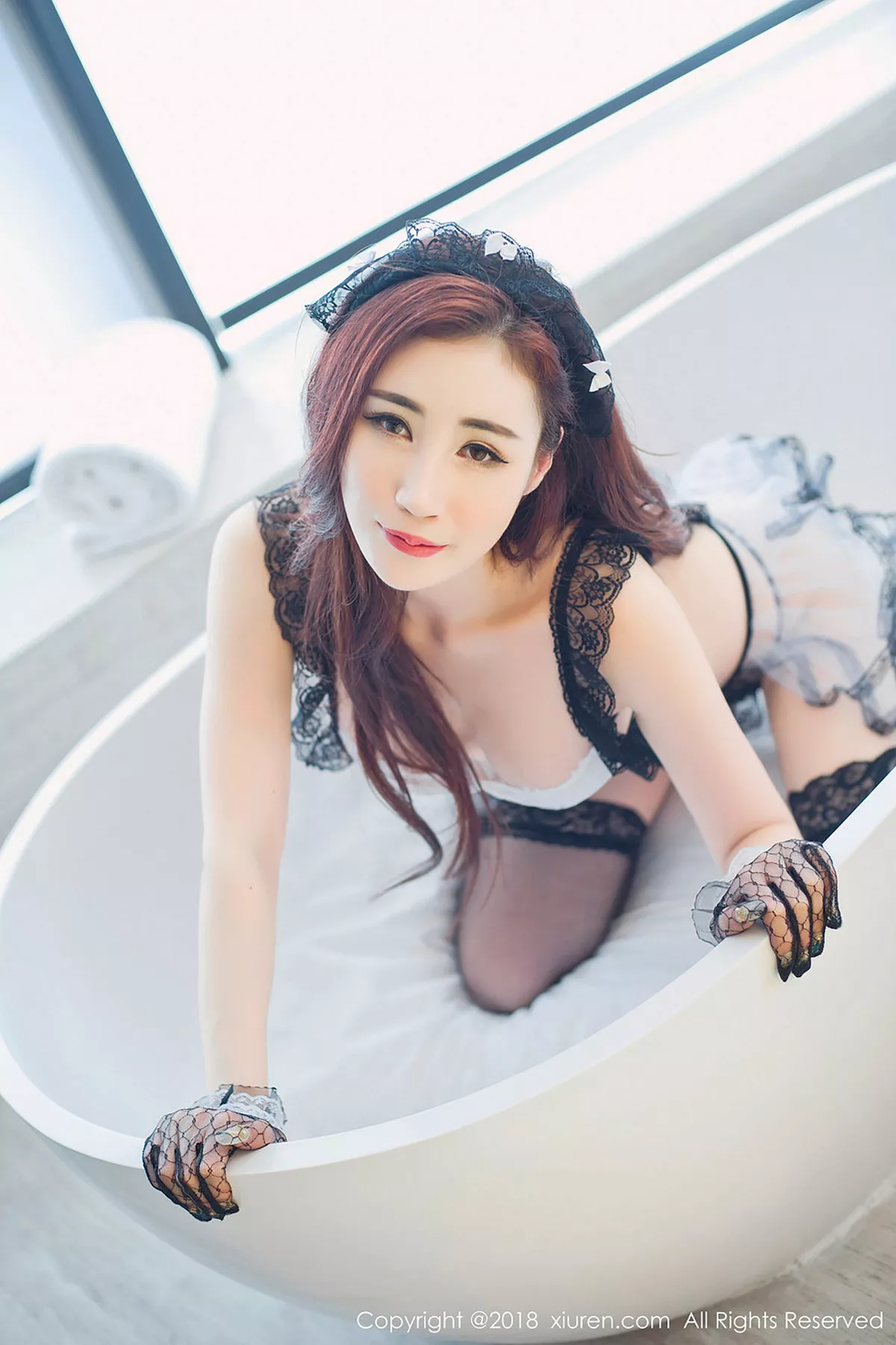 秀人集.com_[XiuRen秀人网]No.1059_完美大蜜孙梦瑶V私房黑白蕾丝女仆装配黑丝袜完美诱惑写真45P