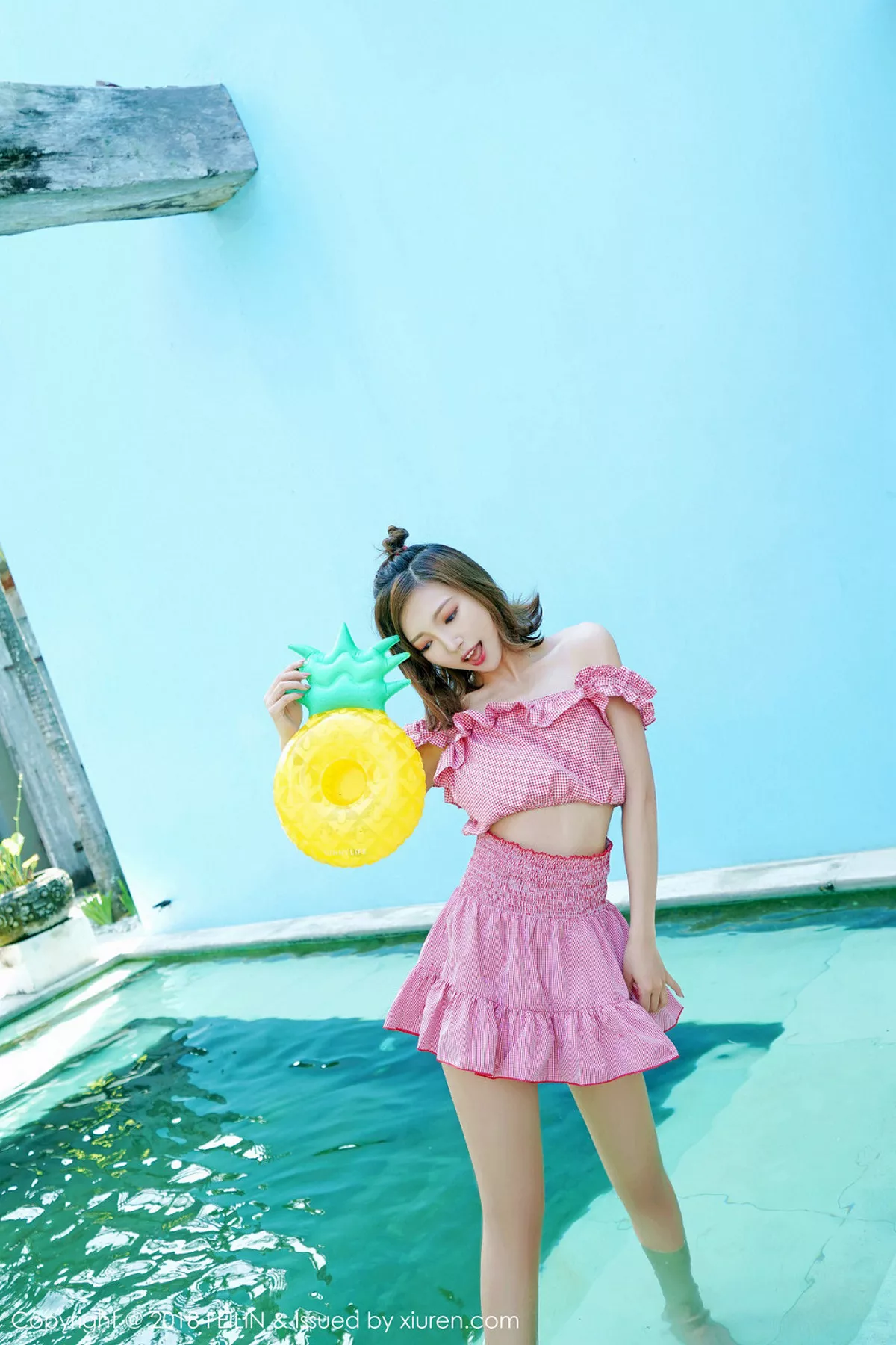 秀人集.com_[FeiLin嗲囡囡]Vol.150_嫩模冯木木LRIS班塔延岛旅拍性感内衣秀一字马诱惑写真50P