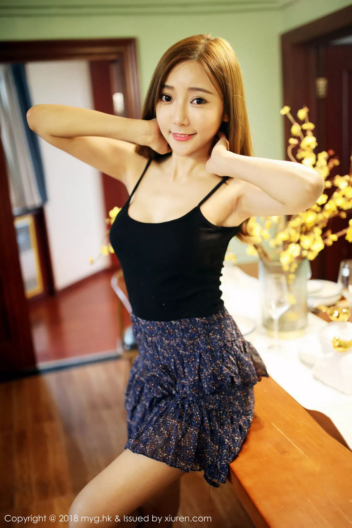 秀人集.com_[MyGirl美媛馆]Vol.293_嫩模王馨瑶yanni居家黑色吊带衣半露豪乳性感迷人写真40P