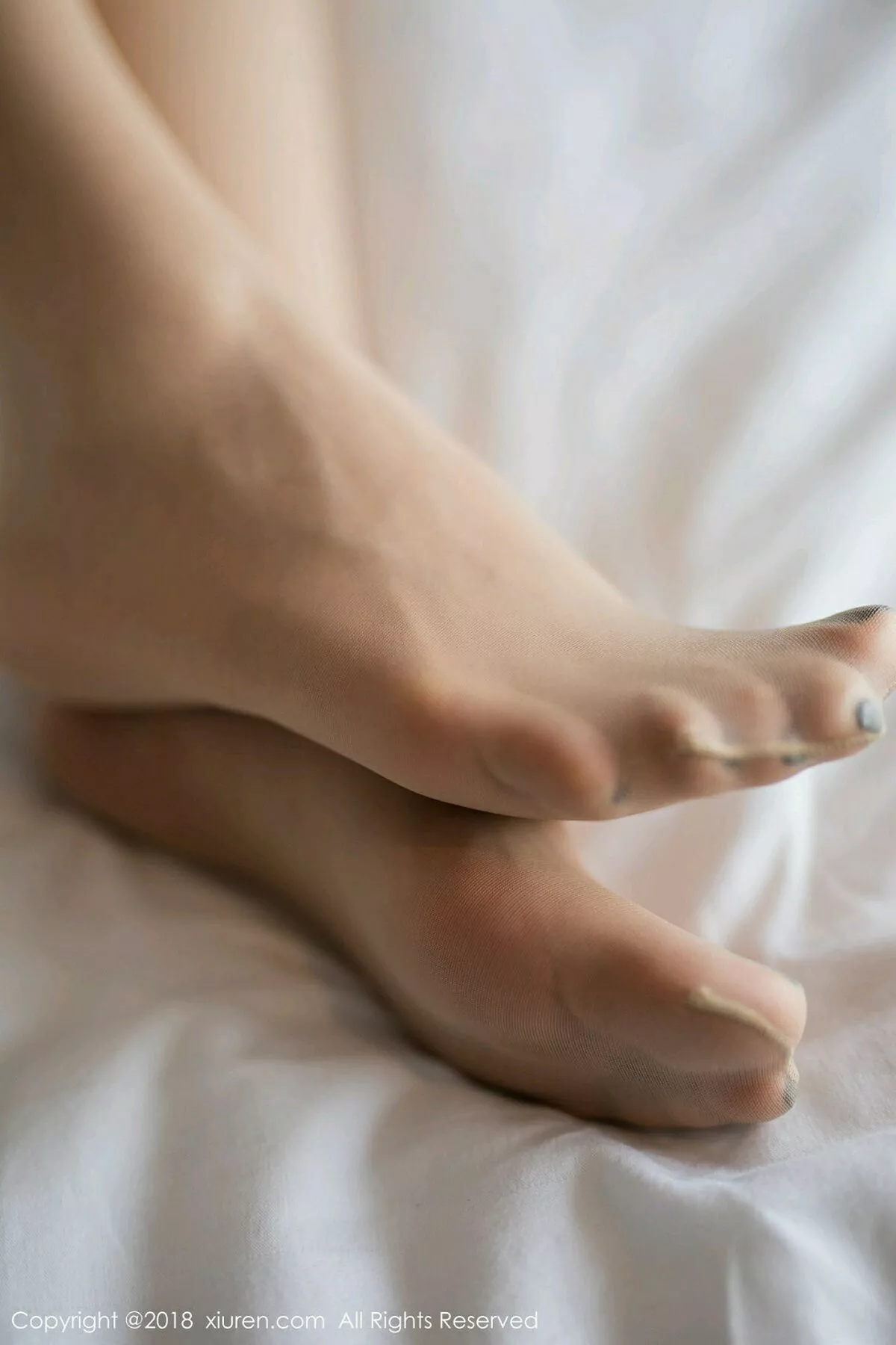 秀人集.com_[XiuRen秀人网]No.1104_女神黄乐然普吉岛旅拍全裸上身双手遮点惹火诱惑写真50P