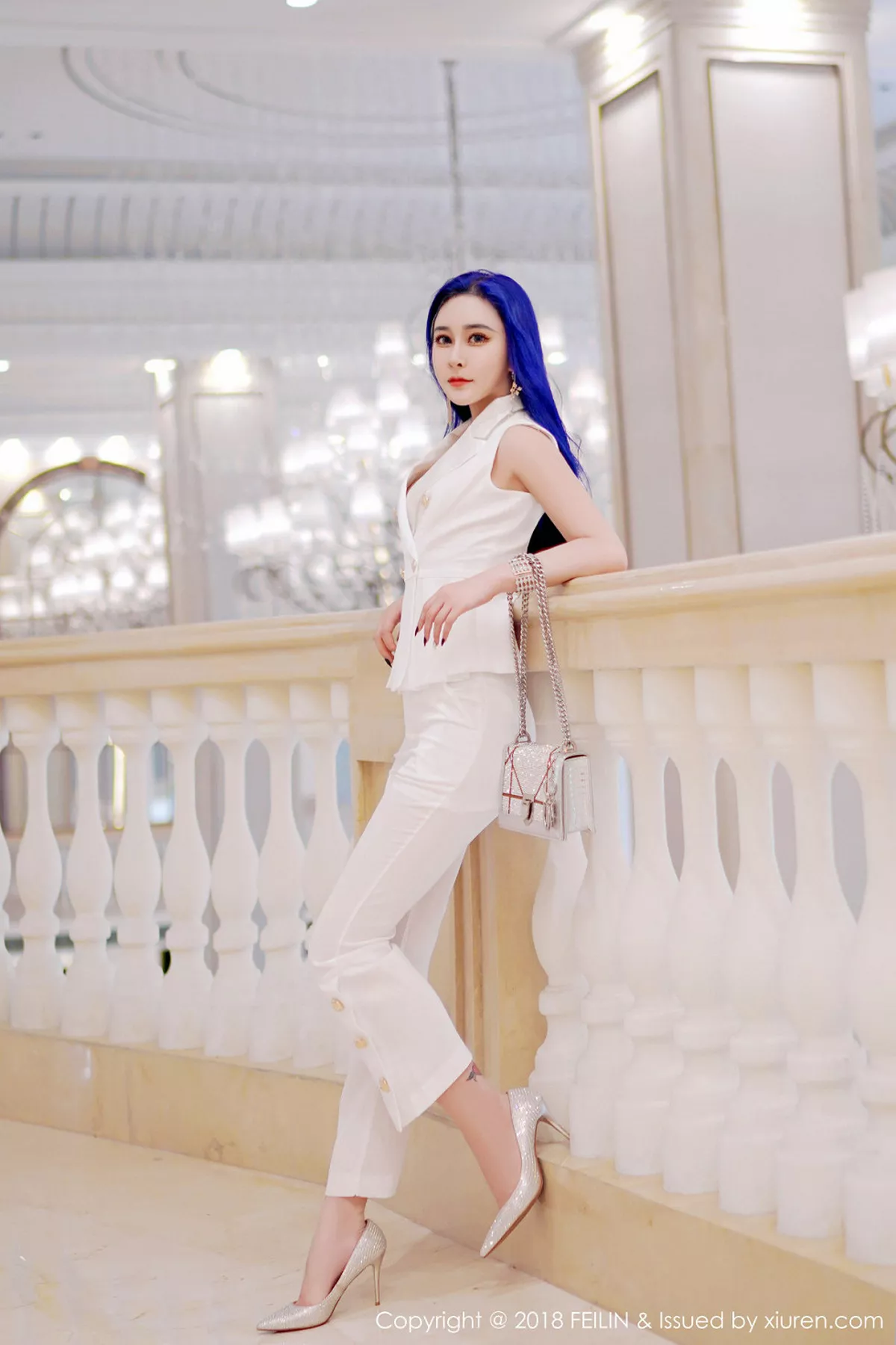 秀人集.com_[FeiLin嗲囡囡]Vol.159_嫩模喵莫儿居家黑色蕾丝情趣内衣秀完美身材惹火诱惑写真38P