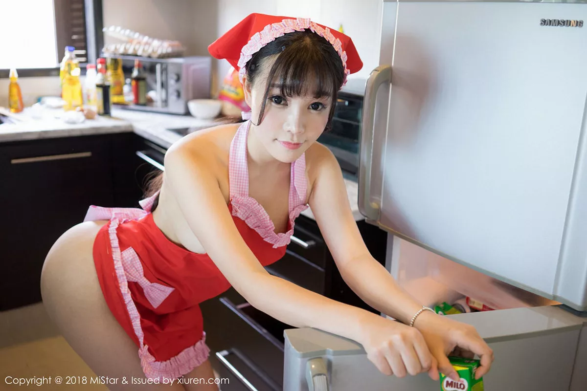 秀人集.com_[MiStar魅妍社]Vol.236_女神芝芝Booty沙巴旅拍私房女仆装露豪乳翘臀极致诱惑写真40P