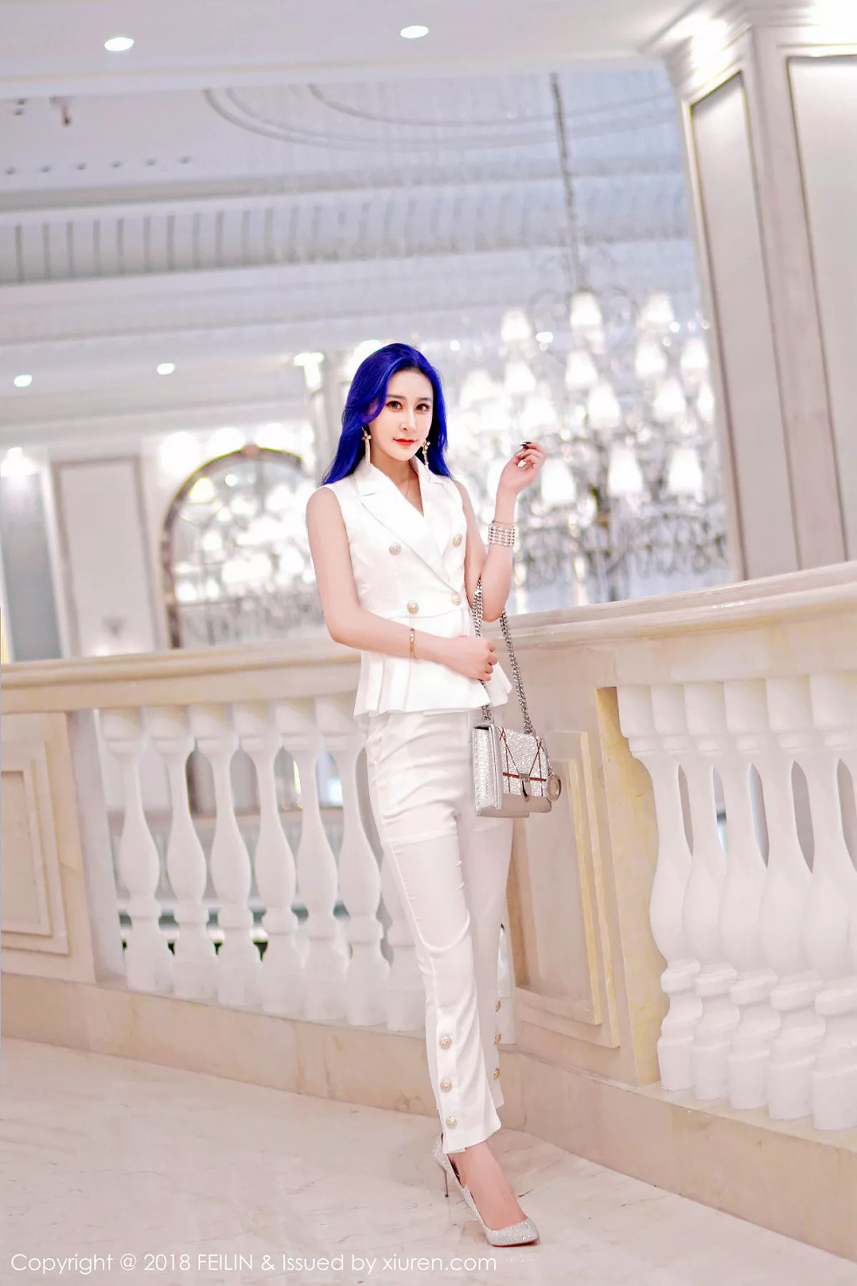 秀人集.com_[FeiLin嗲囡囡]Vol.159_嫩模喵莫儿居家黑色蕾丝情趣内衣秀完美身材惹火诱惑写真38P