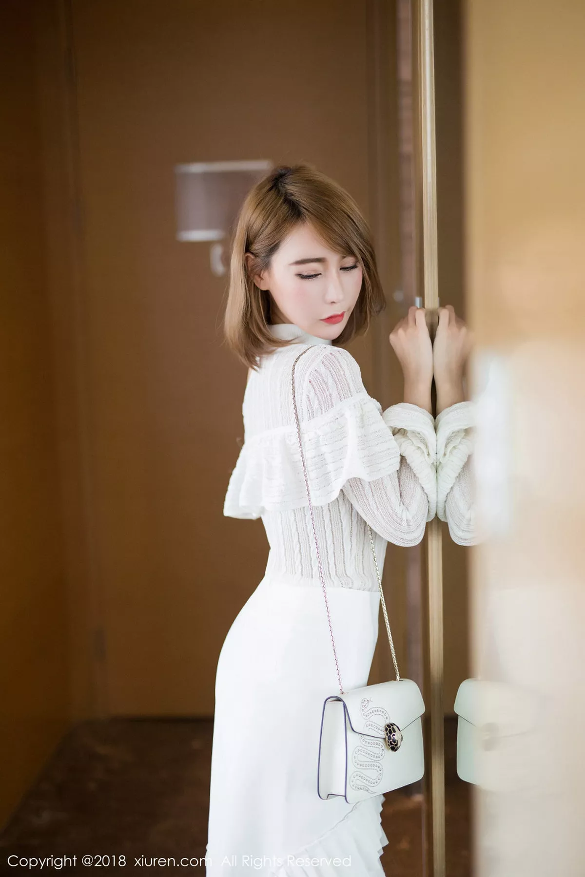 秀人集.com_[XiuRen秀人网]No.1121_嫩模楚恬Olivia私房白色内衣撩衣露豪乳半球极致诱惑写真57P