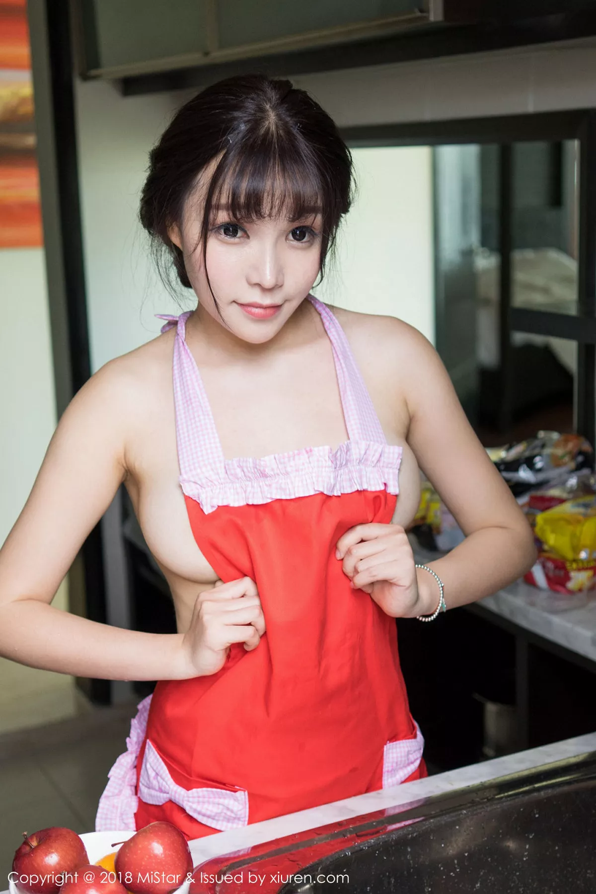 秀人集.com_[MiStar魅妍社]Vol.236_女神芝芝Booty沙巴旅拍私房女仆装露豪乳翘臀极致诱惑写真40P