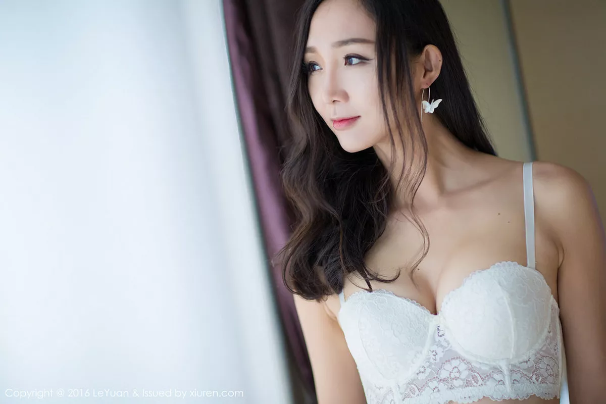 秀人集.com_[LeYuan星乐园]Vol.009_嫩模蓓蓓maggie薄纱情趣睡裙透视秀美乳私房诱惑写真47P