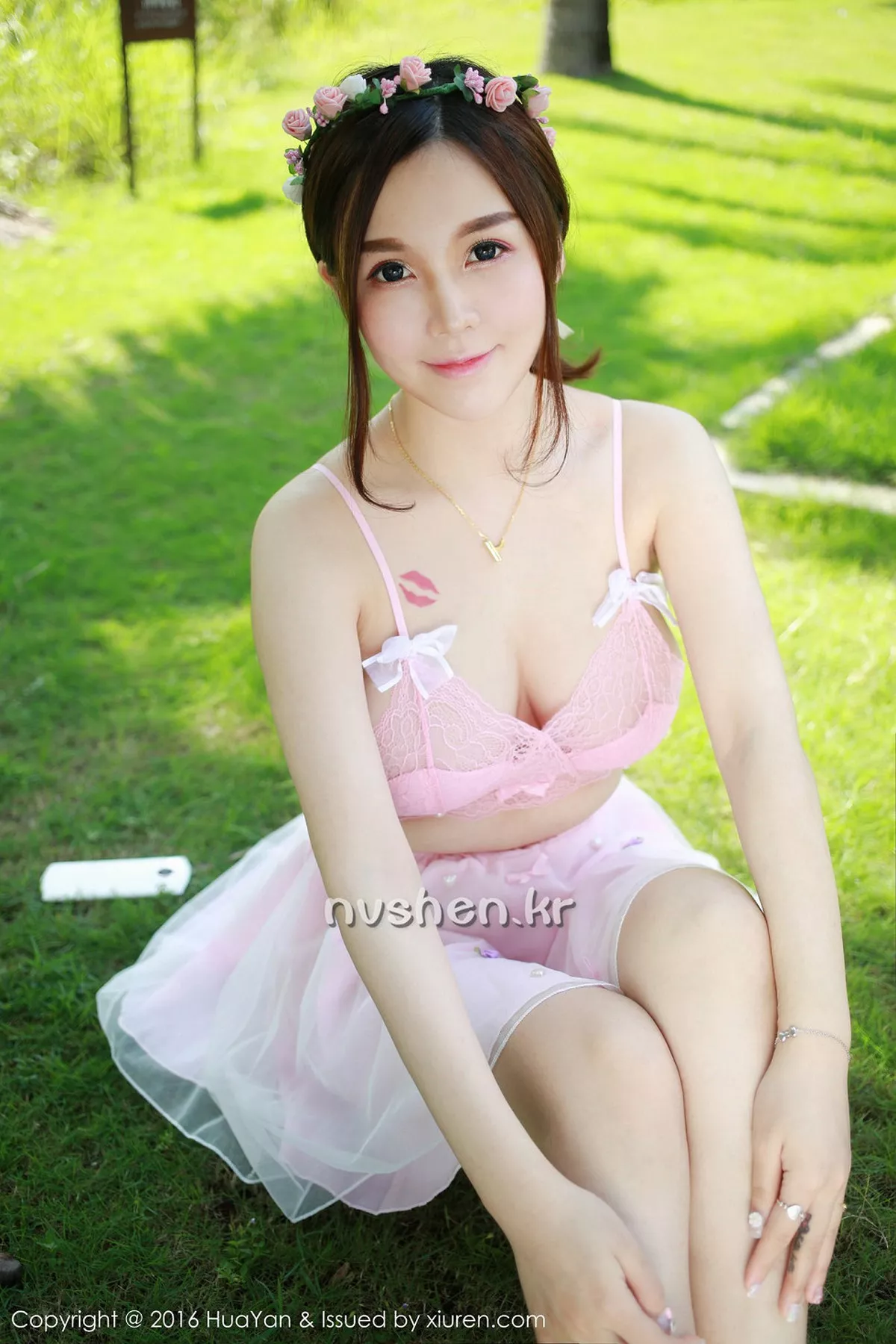 秀人集.com_[HuaYan花の颜]Vol.007_嫩模沈蜜桃off三亚旅拍巨乳花仙子粉红内衣秀豪乳写真55P