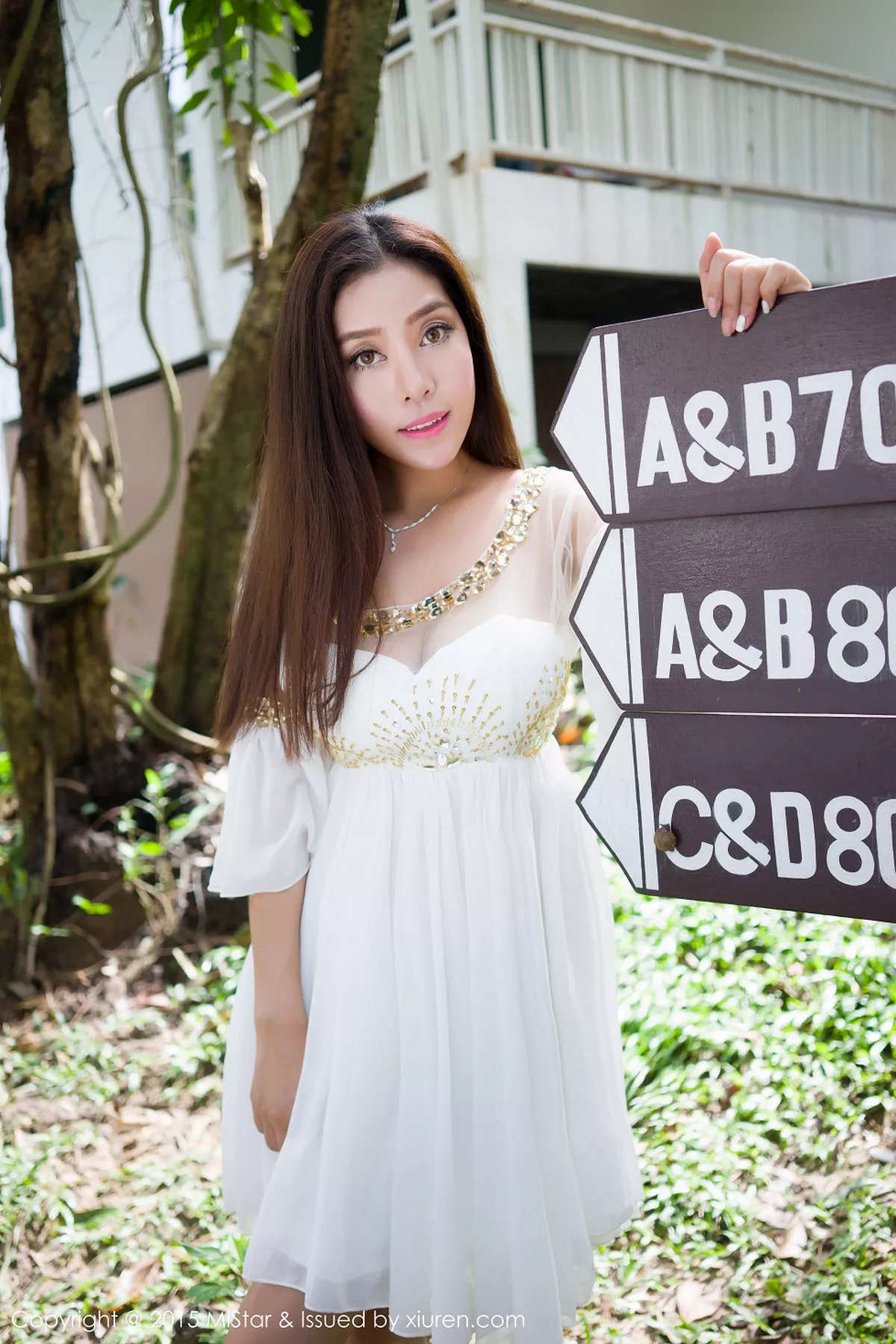 秀人集.com_[MiStar魅妍社]Vol.047_嫩模陈欣普吉岛旅拍沙滩边性感比基尼前凸后翘写真60P