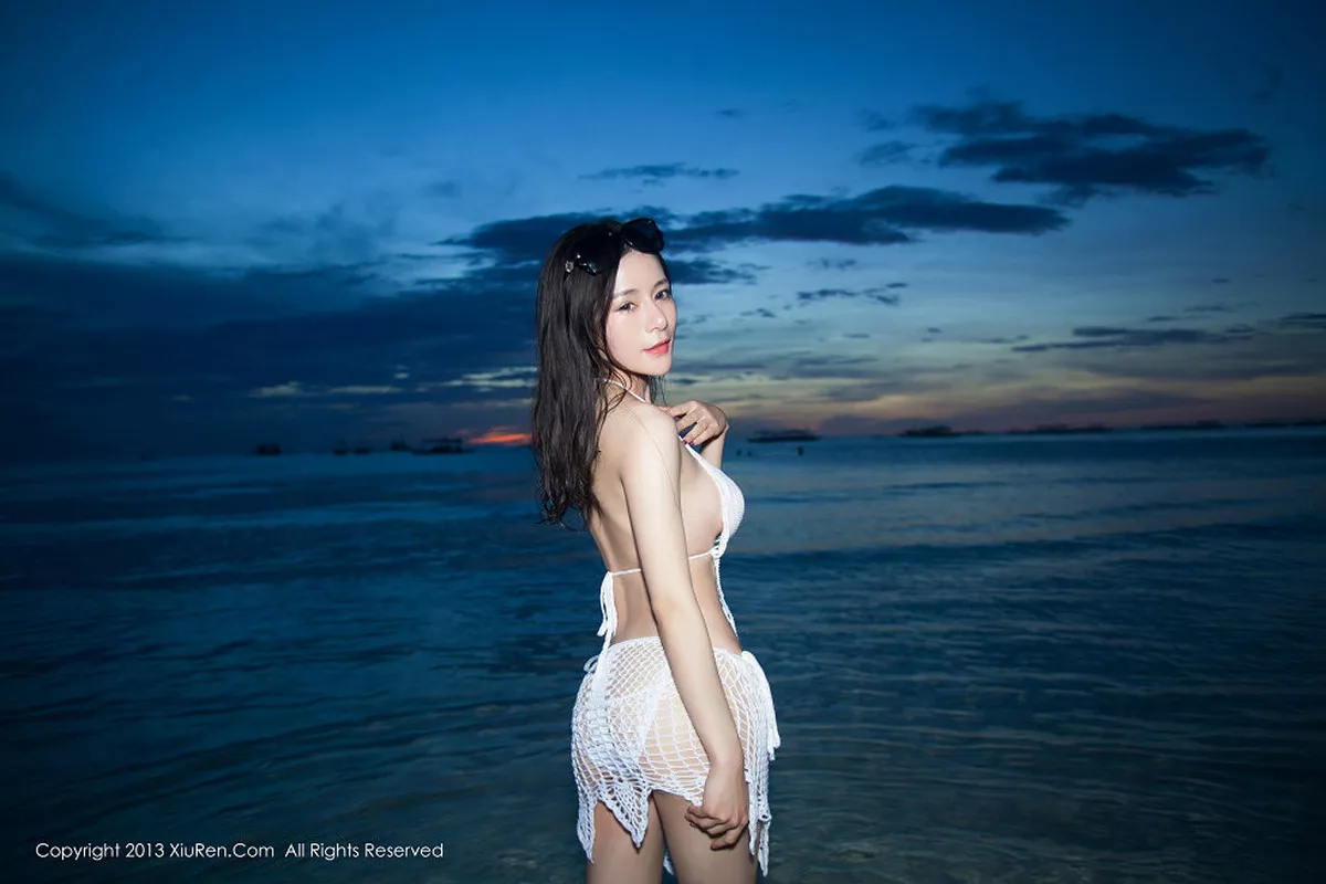 秀人集.com_[XiuRen秀人网]No.069_嫩模nancy小姿白色情趣内衣泳池里湿身诱惑写真73P