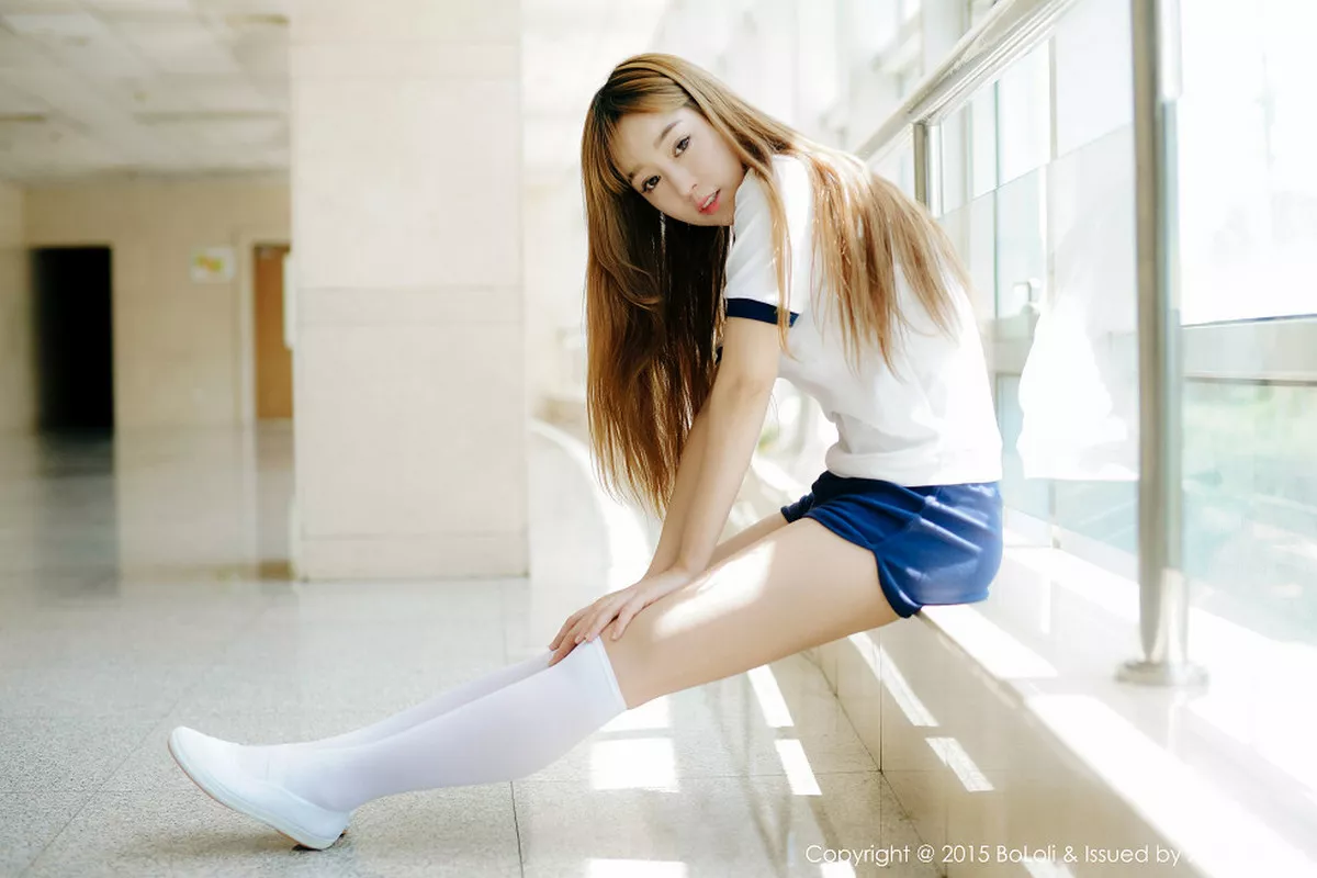 秀人集.com_[BoLoli波萝社]Vol.038_嫩模王雨纯校园体操服秀完美身材诱惑翘臀写真50P