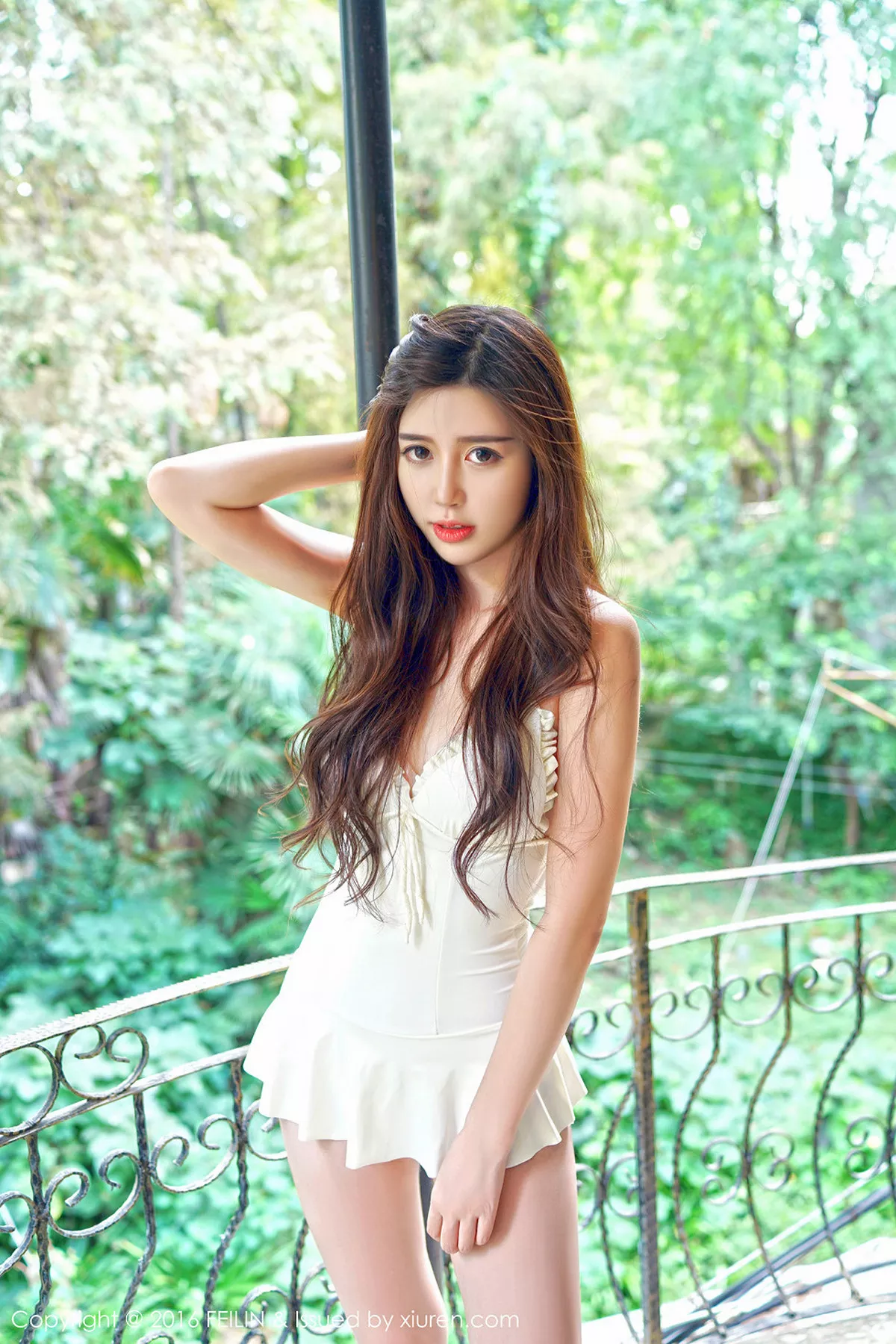 秀人集.com_[FeiLin嗲囡囡]Vol.052_嫩模方绮言Ayaka森林清新系完美曲线可爱卖萌写真42P