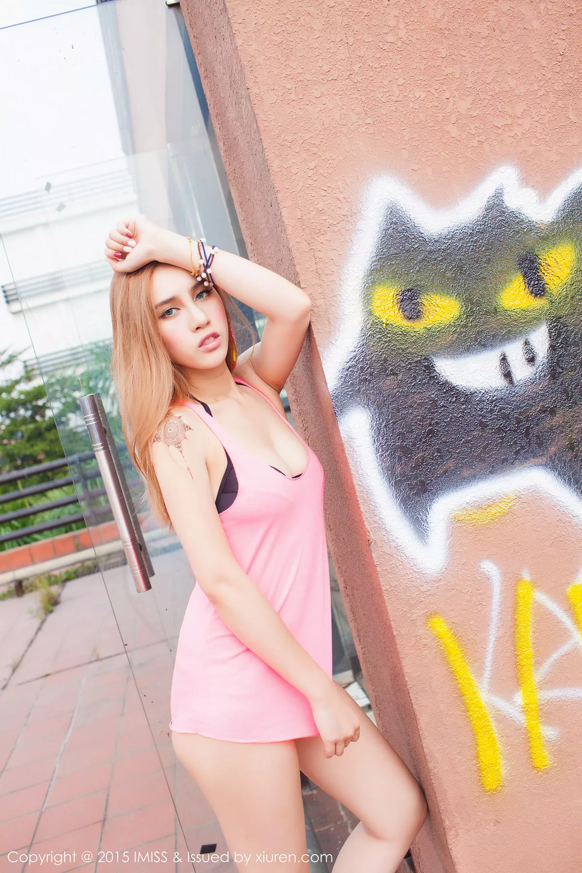 秀人集.com_[IMISS爱蜜社]Vol.045_嫩模Michi_Ho五角星内裤秀翘臀完美身材性感写真48P