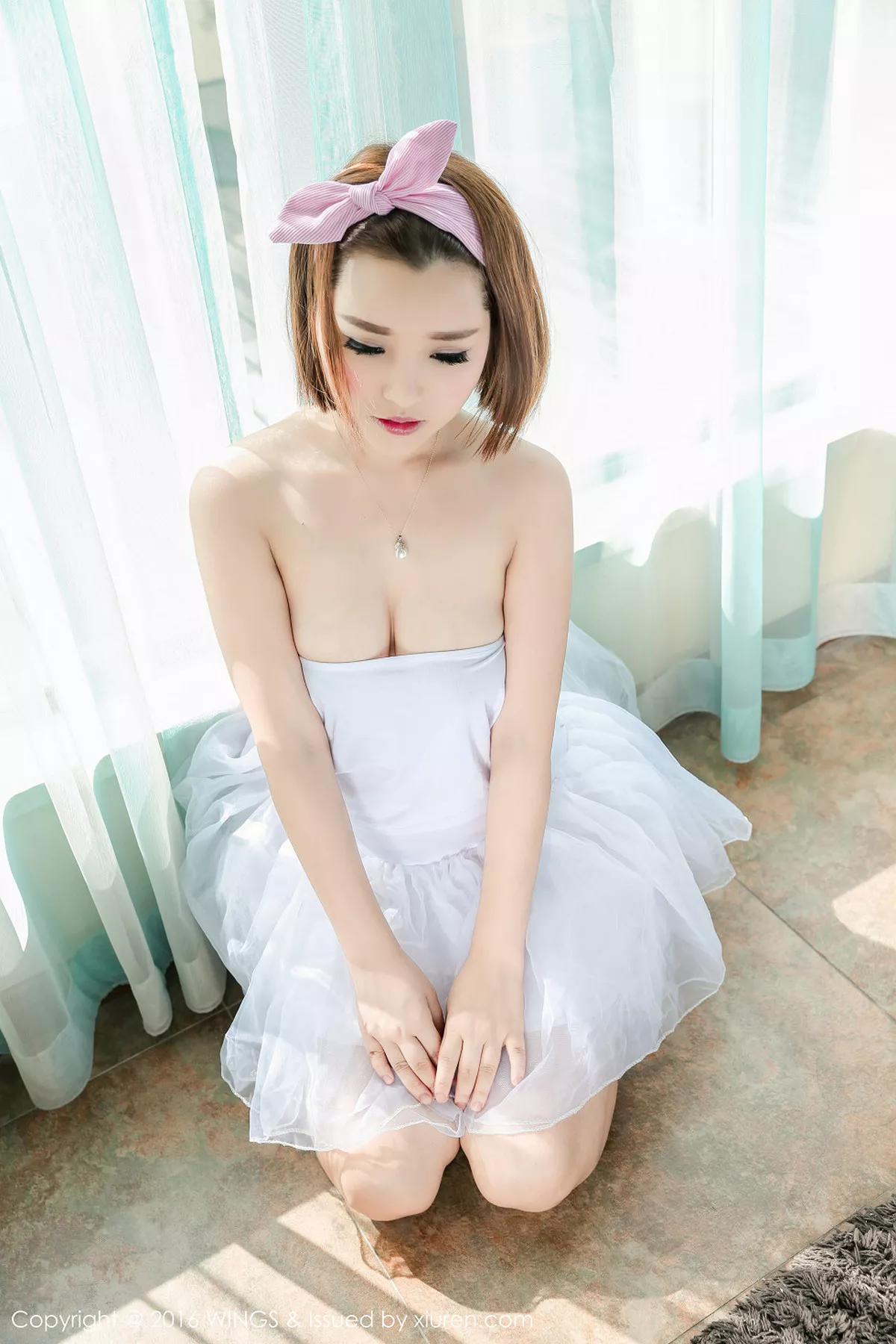 秀人集.com_[WingS影私荟]Vol.016_嫩模吉雅子居家私房性感女仆装傲人美胸纯美迷人写真52P