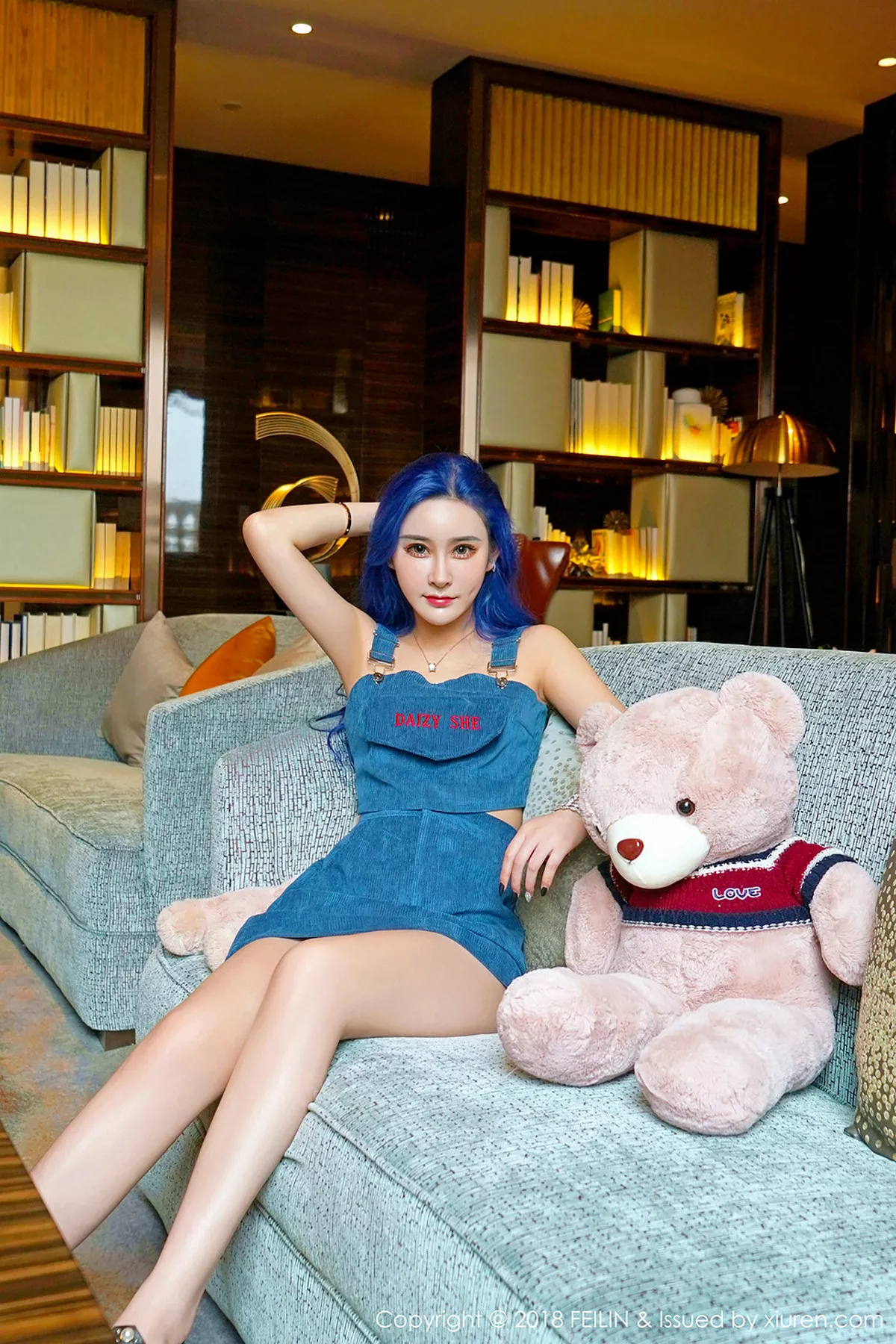 秀人集.com_[FeiLin嗲囡囡]Vol.166_嫩模喵莫儿私房全裸火辣胴体配黑色蕾丝丁字裤喷血诱惑写真38P