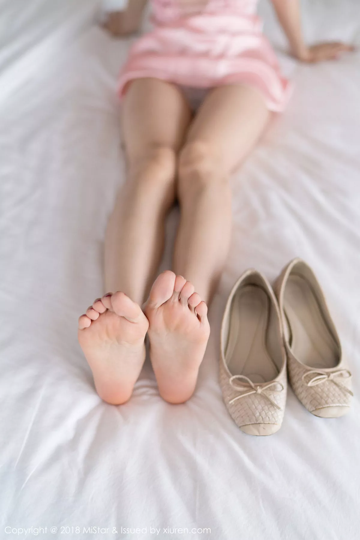 秀人集.com_[MiStar魅妍社]Vol.238_女神Angela小热巴普吉岛旅拍粉红透视裙配蕾丝内裤诱惑写真40P