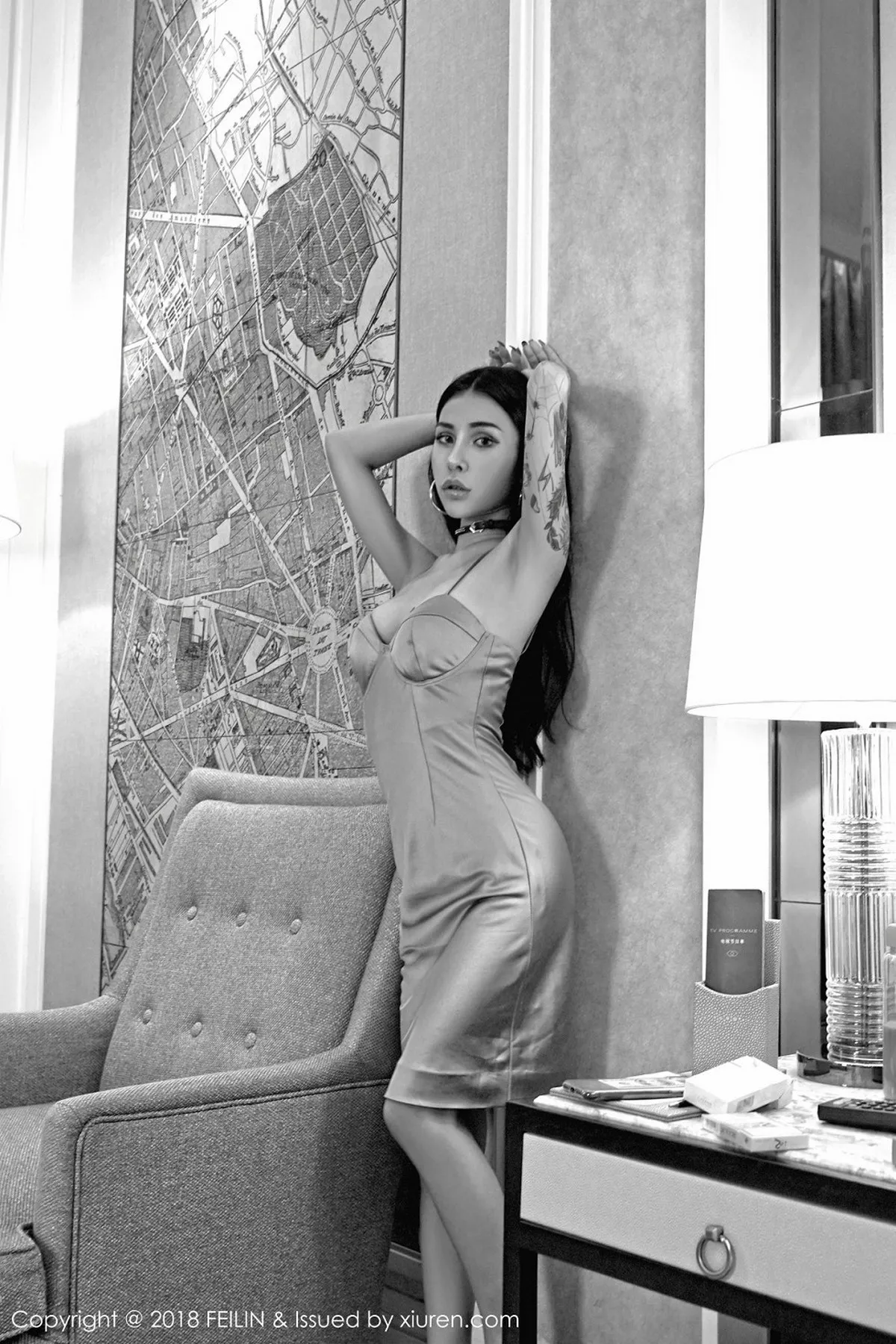 秀人集.com_[FeiLin嗲囡囡]Vol.162_嫩模万嘉凝私房高叉吊带衣秀完美身材健康肌肤诱惑写真43P