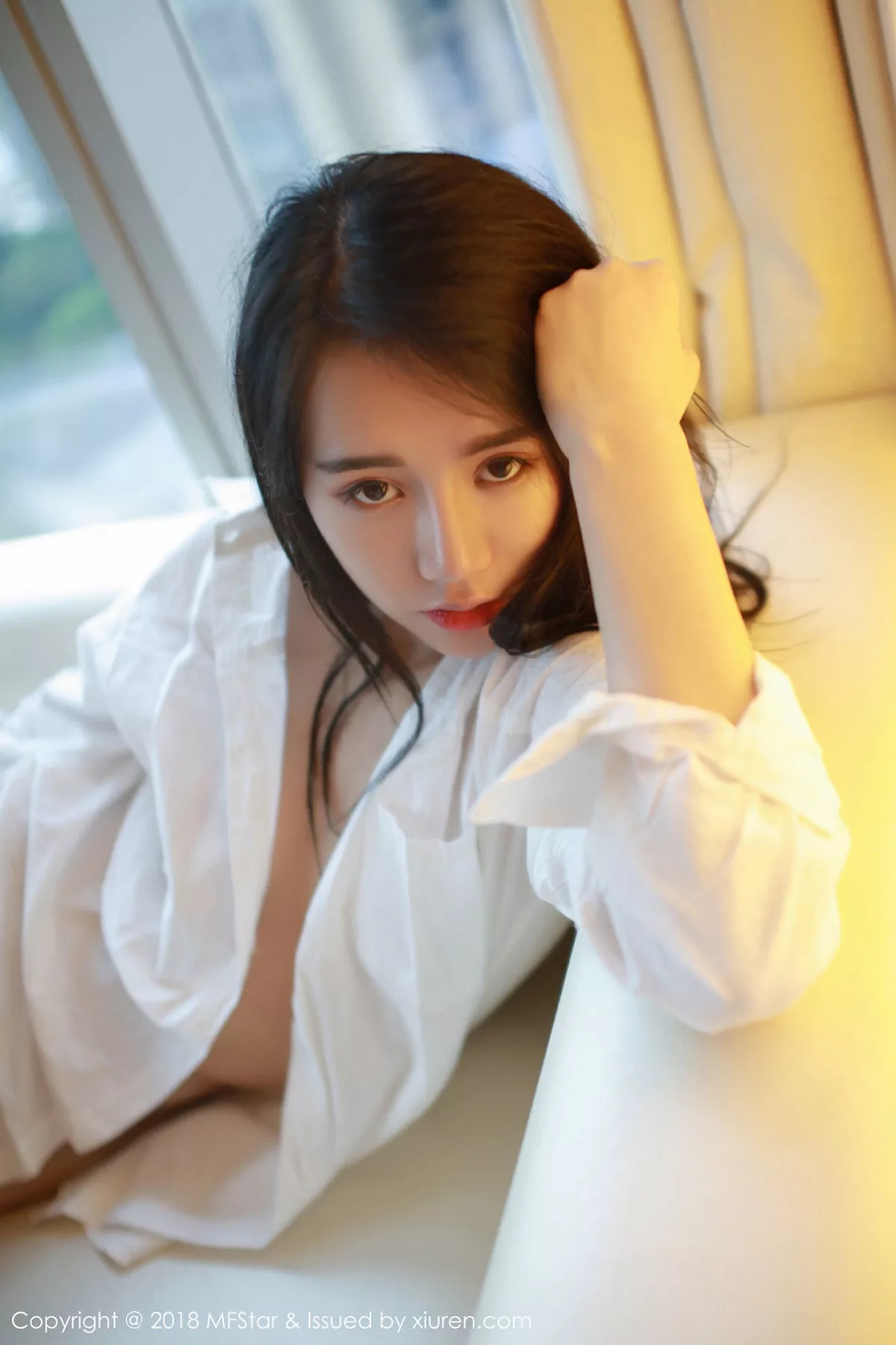 秀人集.com_[MFStar模范学院]Vol.143_嫩模白子嫣nicky白衬衣配开档无内肉丝裤袜撩人诱惑写真38P