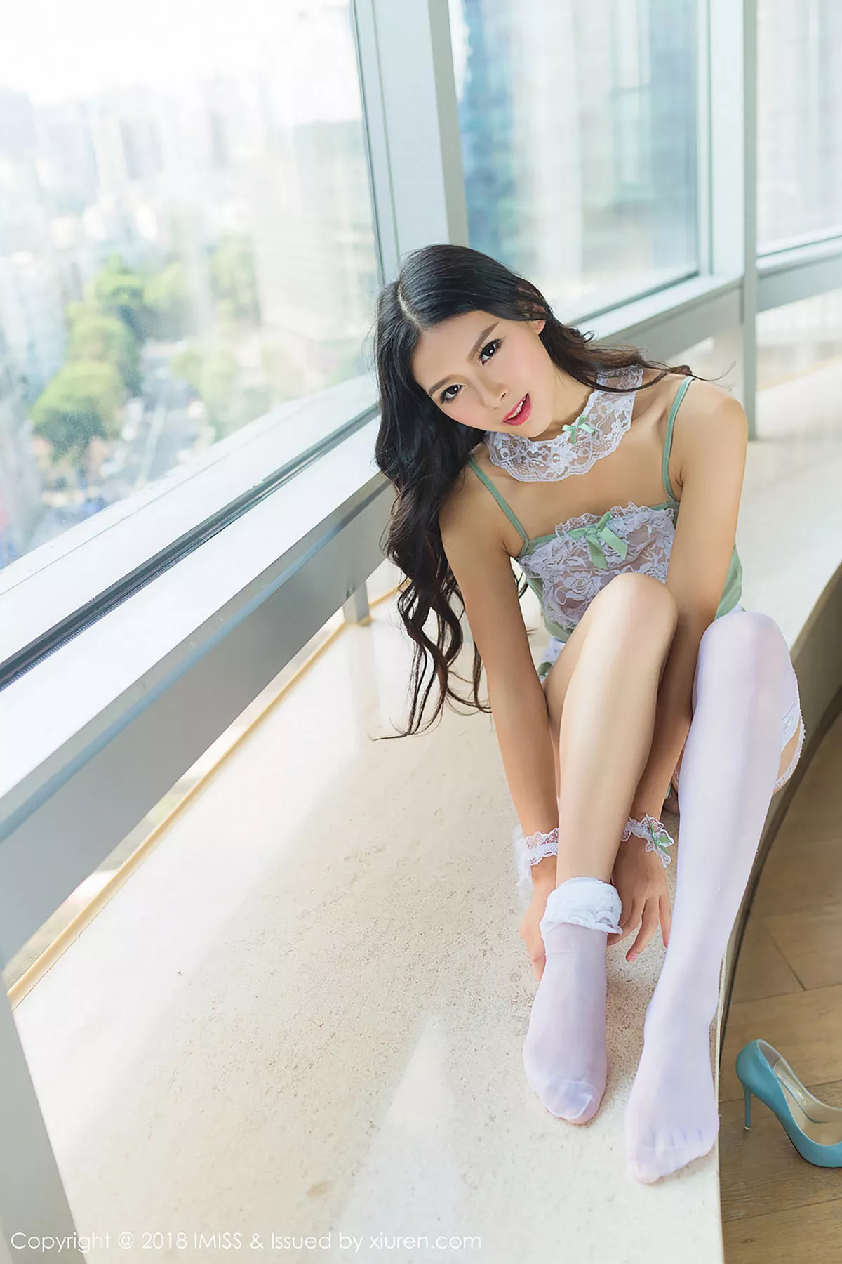 秀人集.com_[IMISS爱蜜社]Vol.290_丽质嫩模语嫣Candy私房白色蕾丝内衣配丁字裤惹火诱惑写真45P