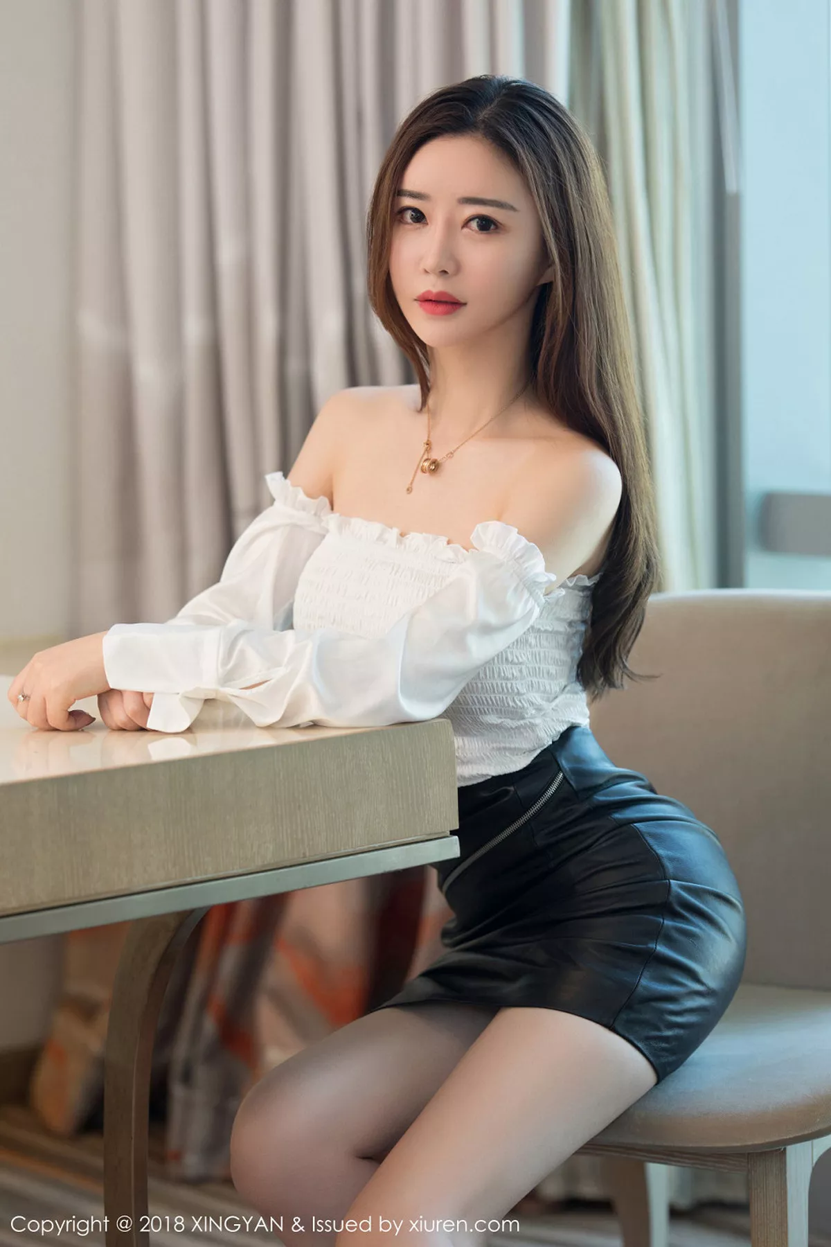 秀人集.com_[XINGYAN星颜社]Vol.084_气质模特佟蔓baby白色蕾丝情趣内衣秀完美身材火辣诱惑写真38P