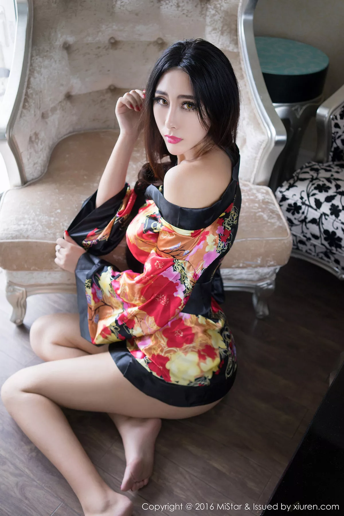 秀人集.com_[MiStar魅妍社]Vol.096_嫩模FoxYini孟狐狸私房情趣内衣系列迷人豪乳诱惑43P