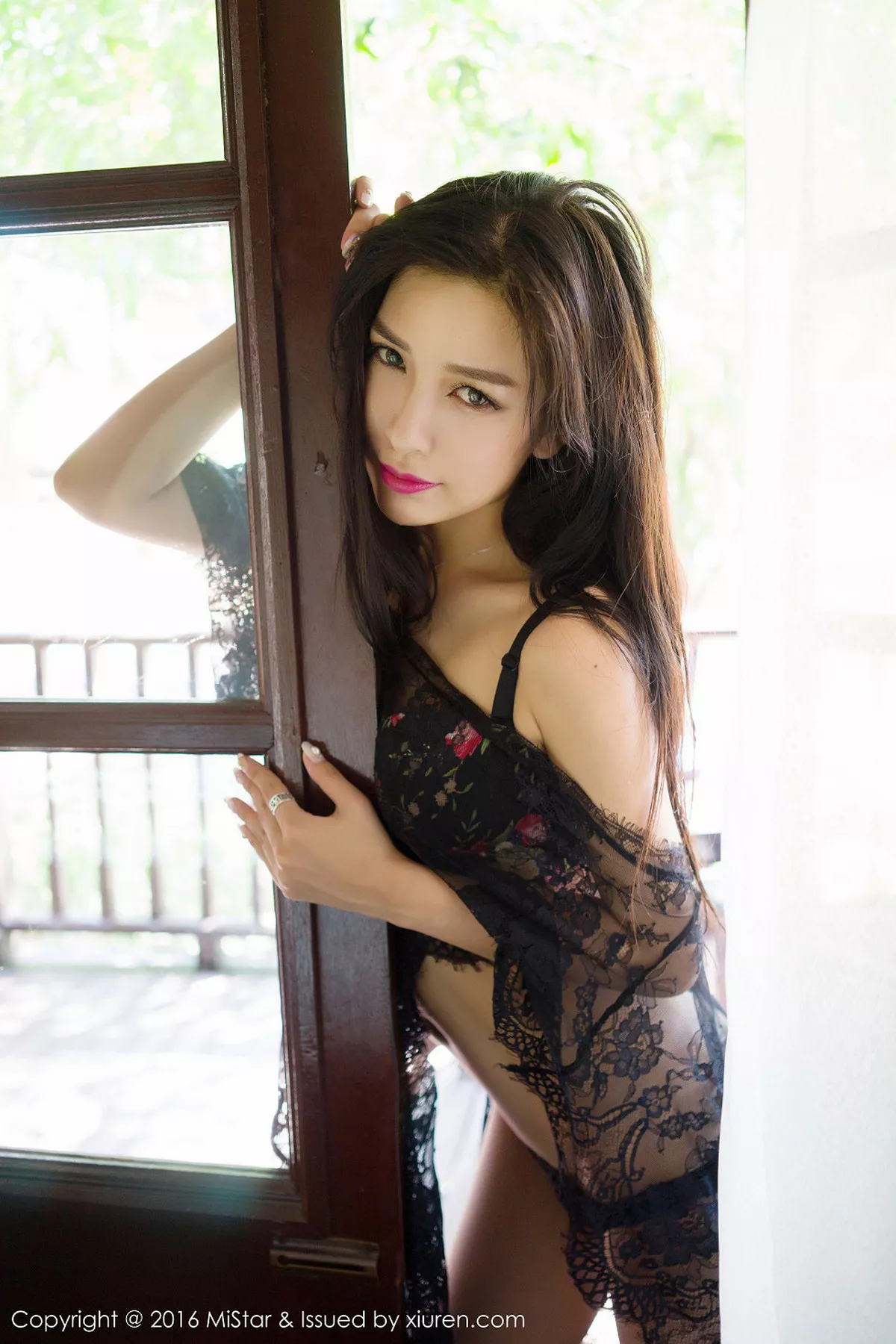 秀人集.com_[MiStar魅妍社]Vol.082_嫩模戴小唯兰卡威旅拍薄纱下的性感内衣系列写真60P