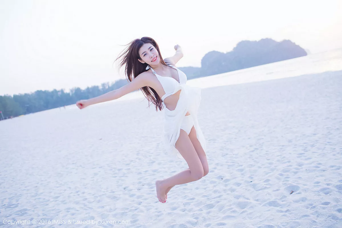 秀人集.com_[IMISS爱蜜社]Vol.086_嫩模程小烦不烦纯白裙子性感内衣秀美胸清新迷人写真47P