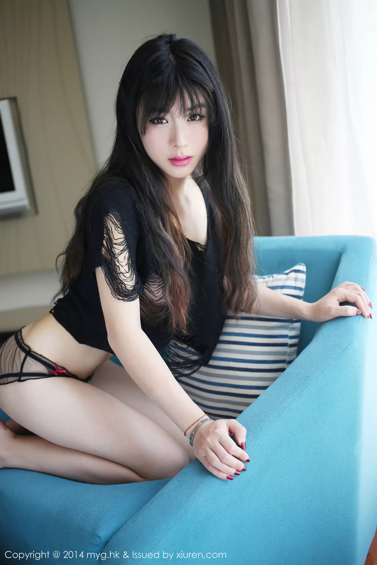 秀人集.com_[MyGirl美媛馆]Vol.088_嫩模刘雪妮Verna芭提雅旅拍透视薄纱裙系列性感写真56P