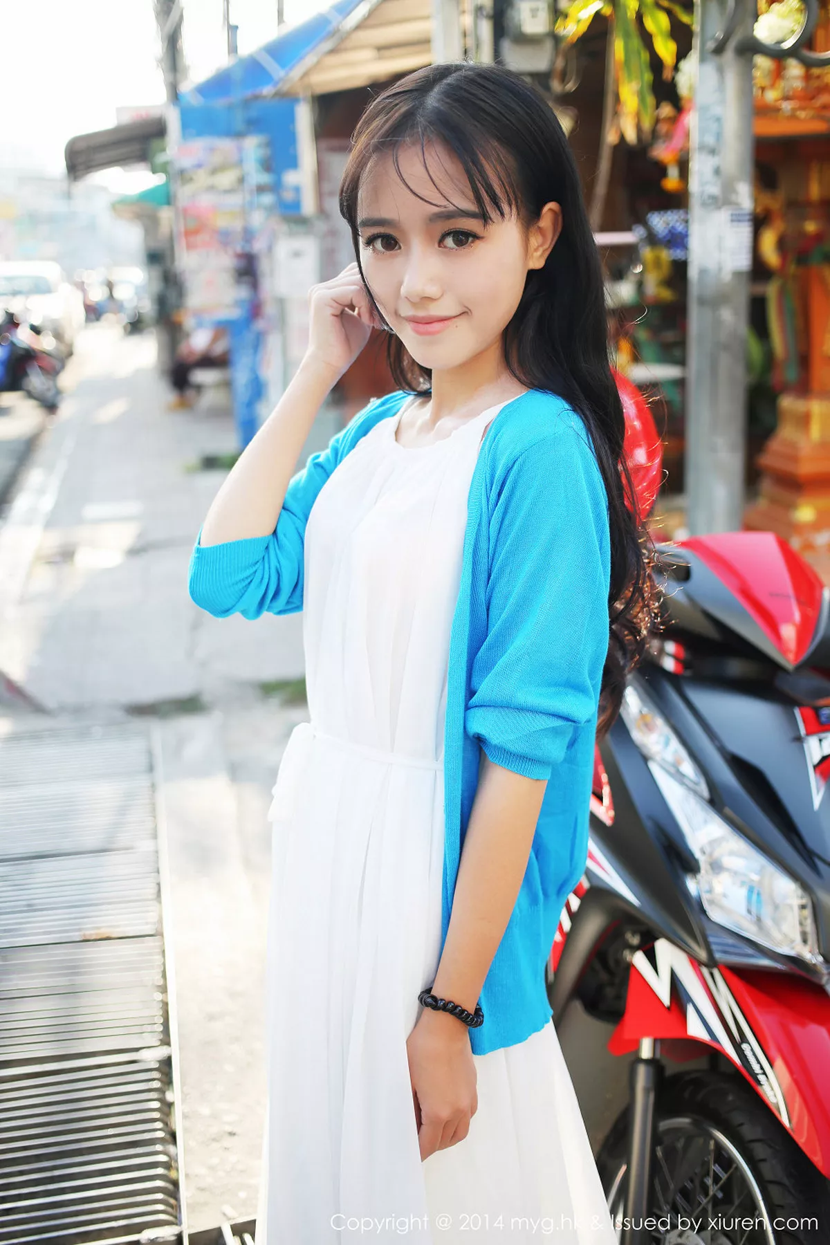 秀人集.com_[MyGirl美媛馆]Vol.086_嫩模toro羽住白色连身裙邻家女孩清新迷人写真44P