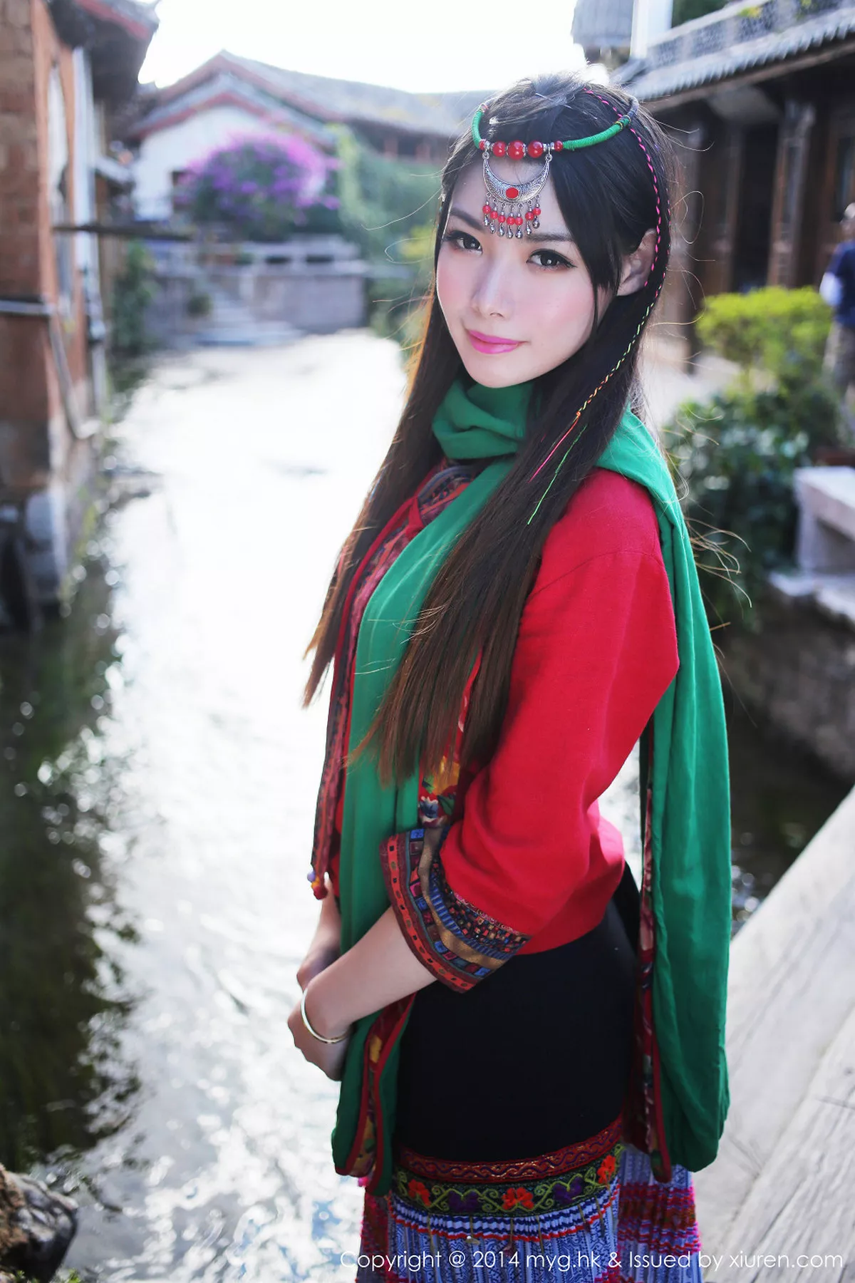 秀人集.com_[MyGirl美媛馆]Vol.071_嫩模MARA醬丽江古城旅拍黑丝网袜诱人美臀诱惑写真53P