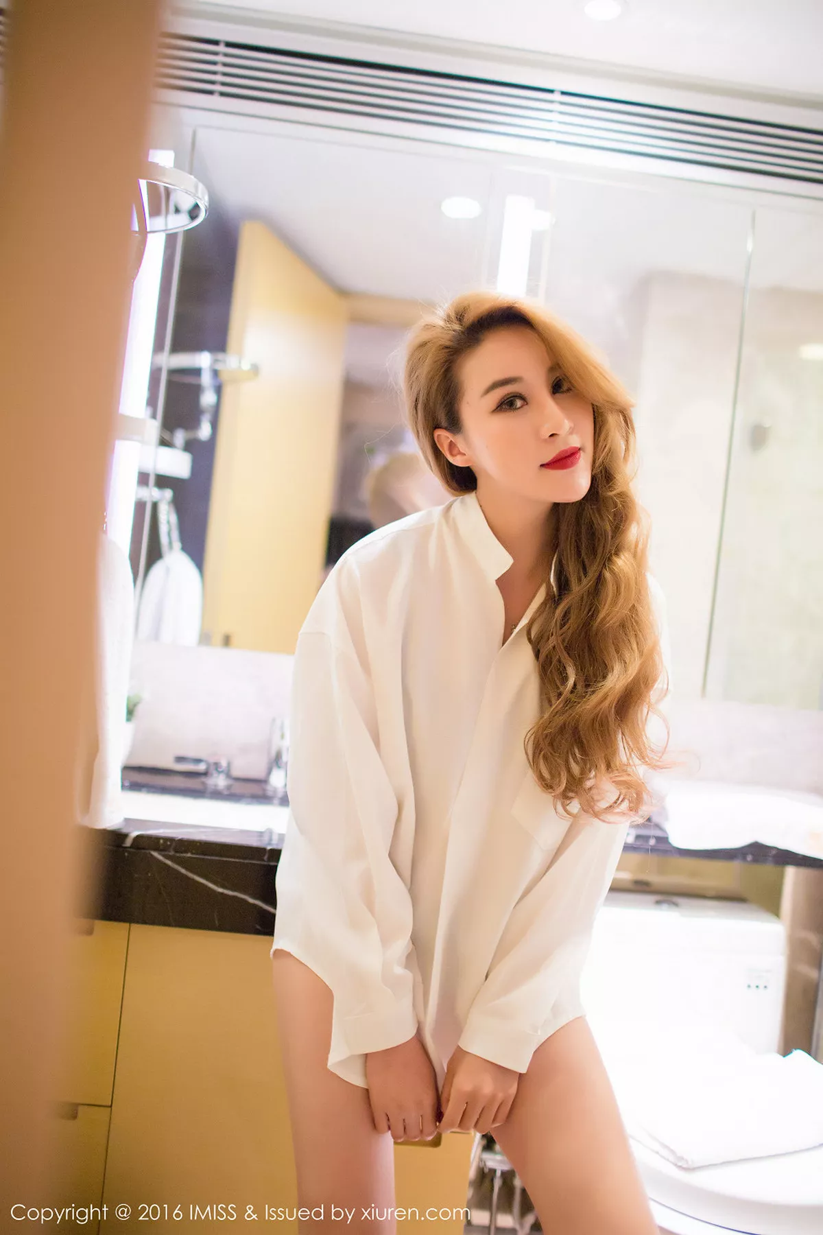 秀人集.com_[IMISS爱蜜社]Vol.071_高挑美女江欢欢fon黑色紧身连体皮装完美曲线靓丽写真58P