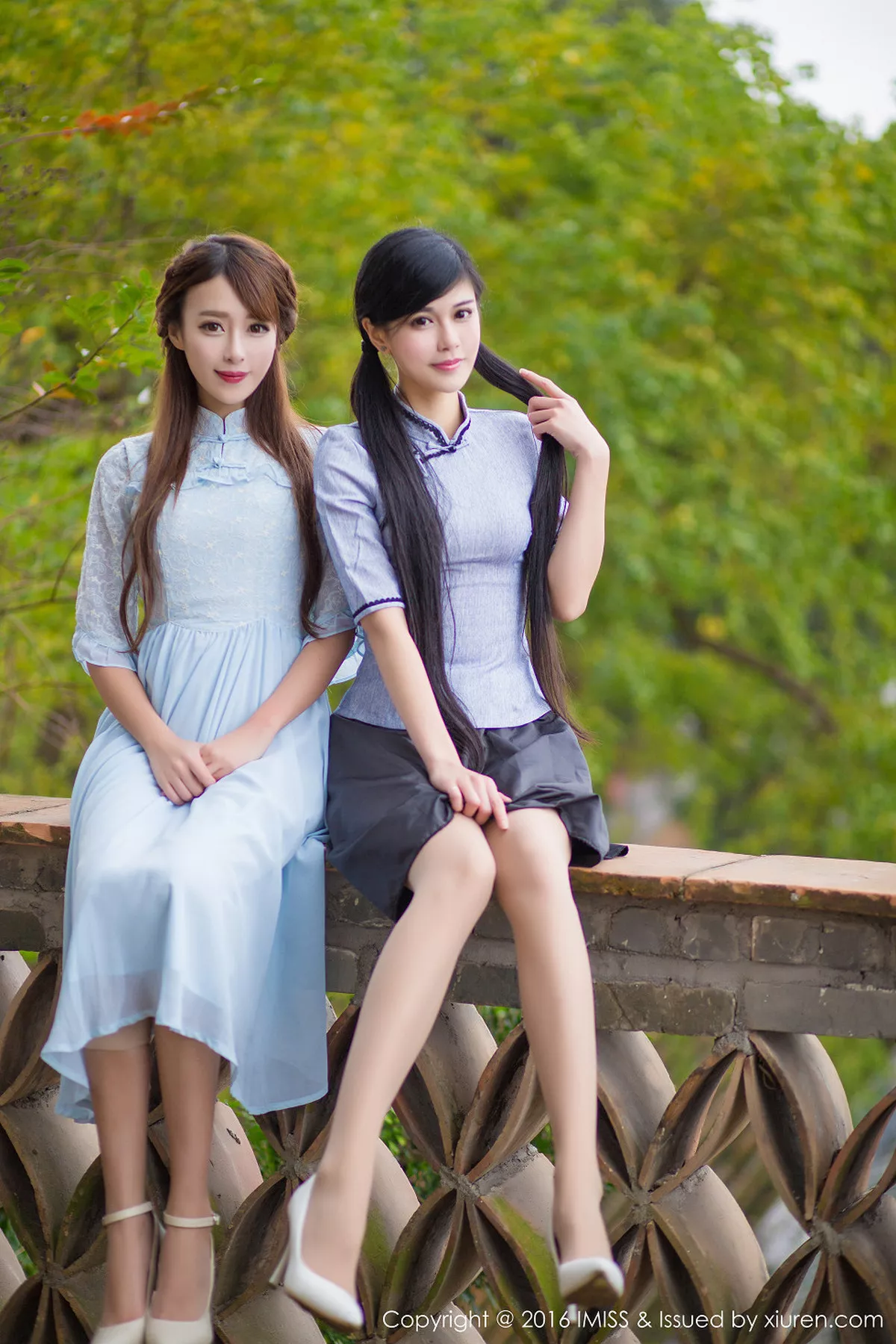 秀人集.com_[IMISS爱蜜社]Vol.070_嫩模王曼妮&谭小雅古典旗袍风完美身材性感迷人写真60P