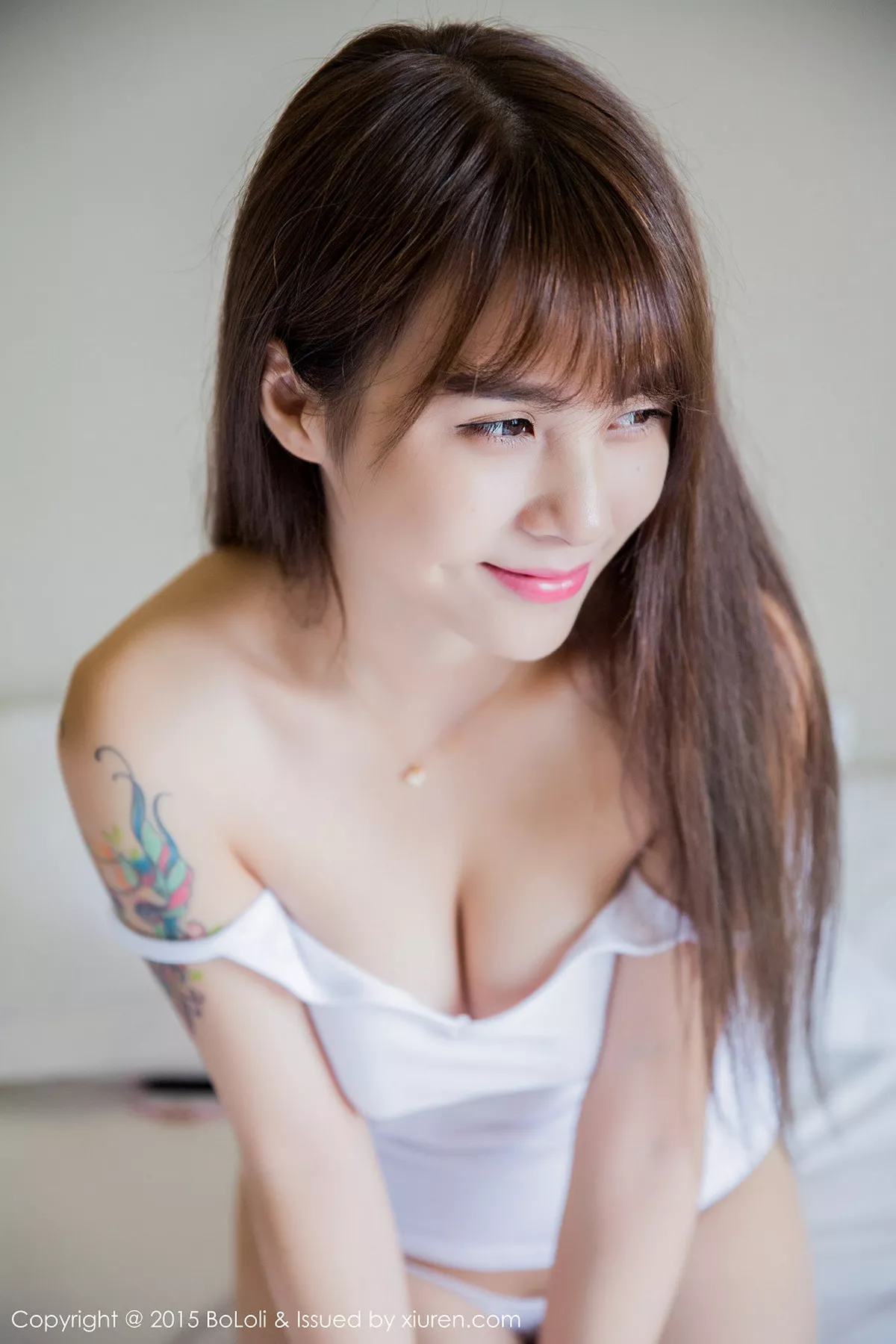 秀人集.com_[BoLoli波萝社]Vol.055_嫩模夏美酱撩白色内衣露美乳半球性感私房写真44P