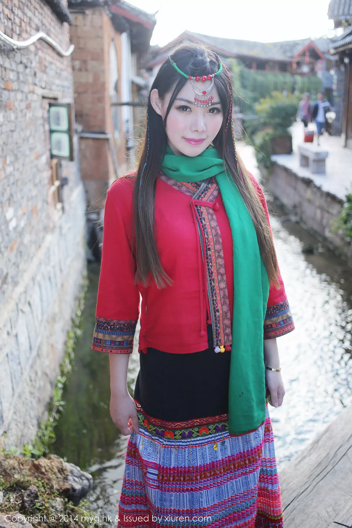 秀人集.com_[MyGirl美媛馆]Vol.071_嫩模MARA醬丽江古城旅拍黑丝网袜诱人美臀诱惑写真53P