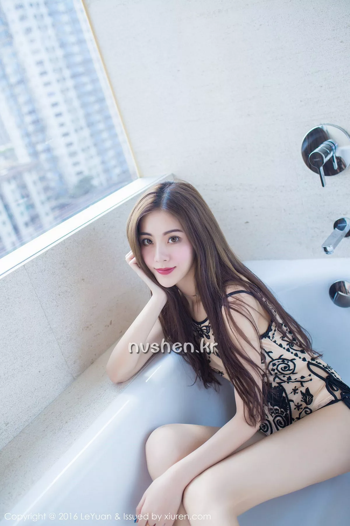 秀人集.com_[LeYuan星乐园]Vol.014_国色天姿嫩模菲儿居家完美身材清丽绝俗妩媚迷人写真64P