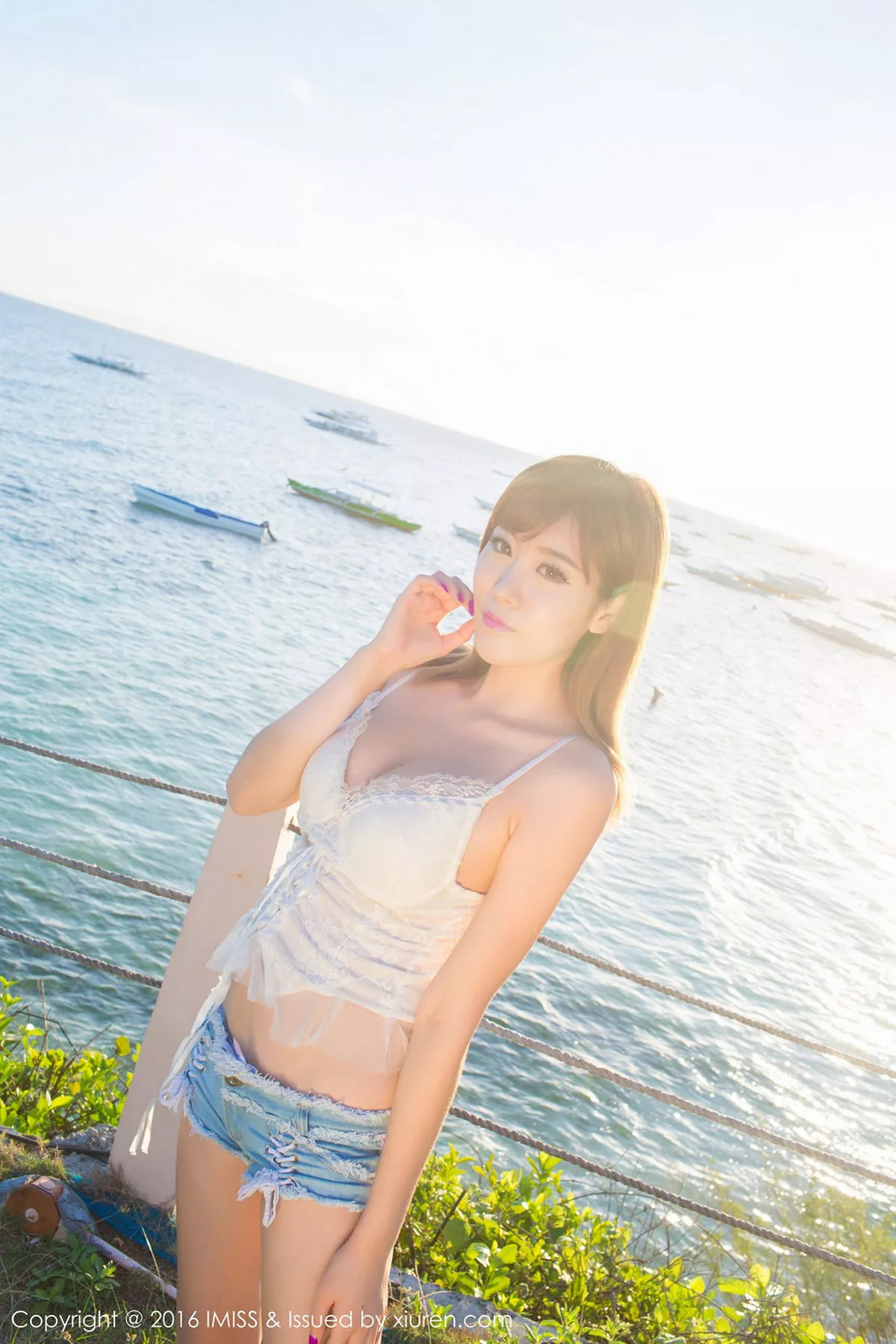秀人集.com_[IMISS爱蜜社]Vol.059_嫩模程小烦不烦薄荷岛旅拍黑色性感比基尼靓丽写真55P