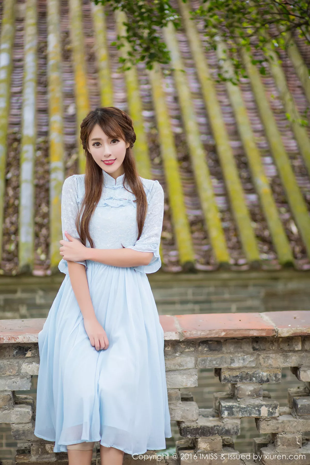 秀人集.com_[IMISS爱蜜社]Vol.070_嫩模王曼妮&谭小雅古典旗袍风完美身材性感迷人写真60P