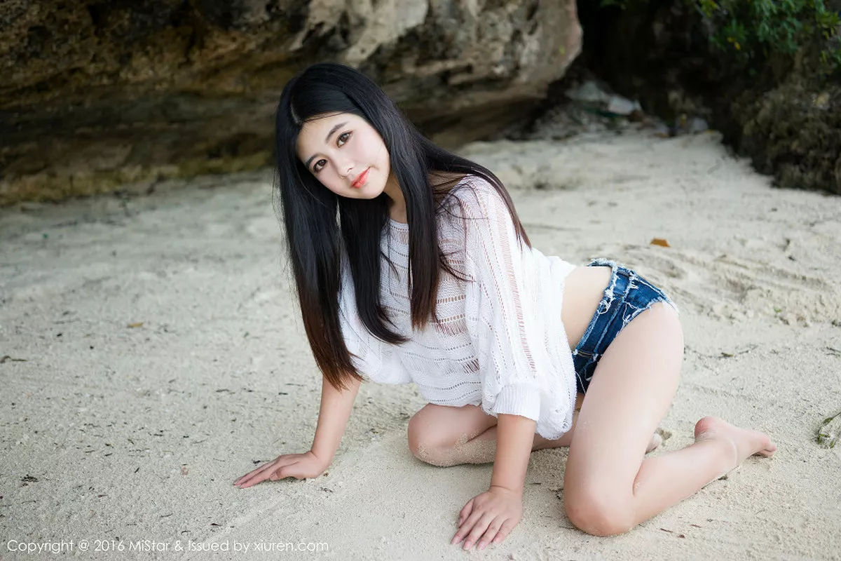 秀人集.com_[MiStar魅妍社]Vol.073_嫩模娜露Selena薄荷岛旅拍白色透视网衣秀豪乳写真60P