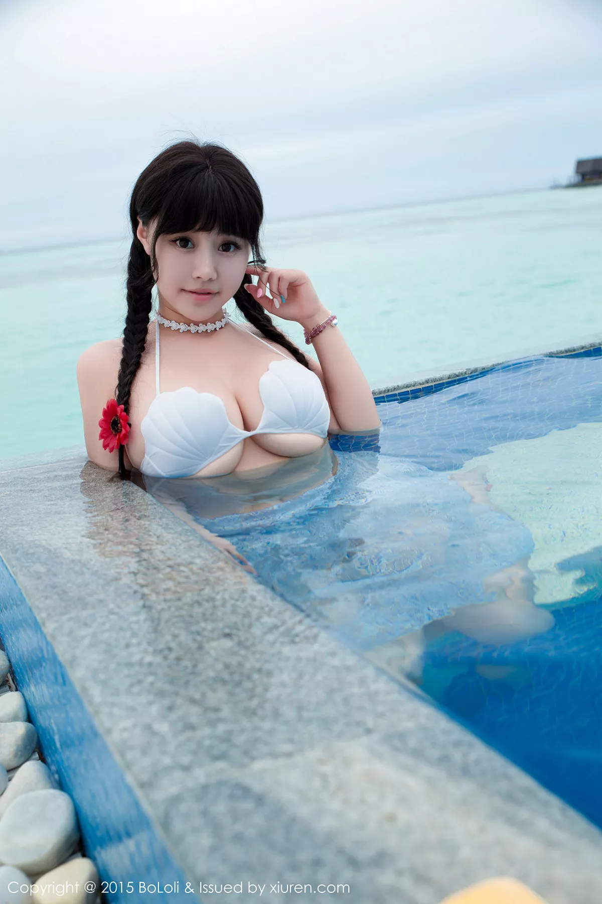 秀人集.com_[BoLoli波萝社]Vol.057_嫩模Barbie可儿泳池里性感比基尼半脱秀豪乳诱惑写真49P