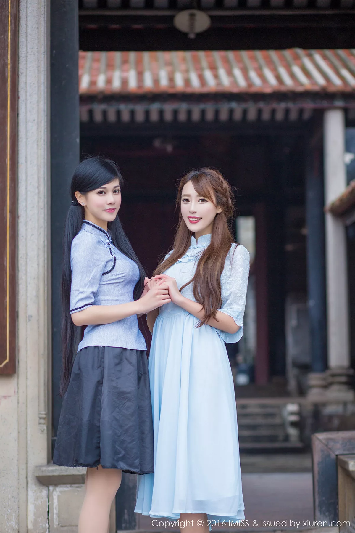 秀人集.com_[IMISS爱蜜社]Vol.070_嫩模王曼妮&谭小雅古典旗袍风完美身材性感迷人写真60P