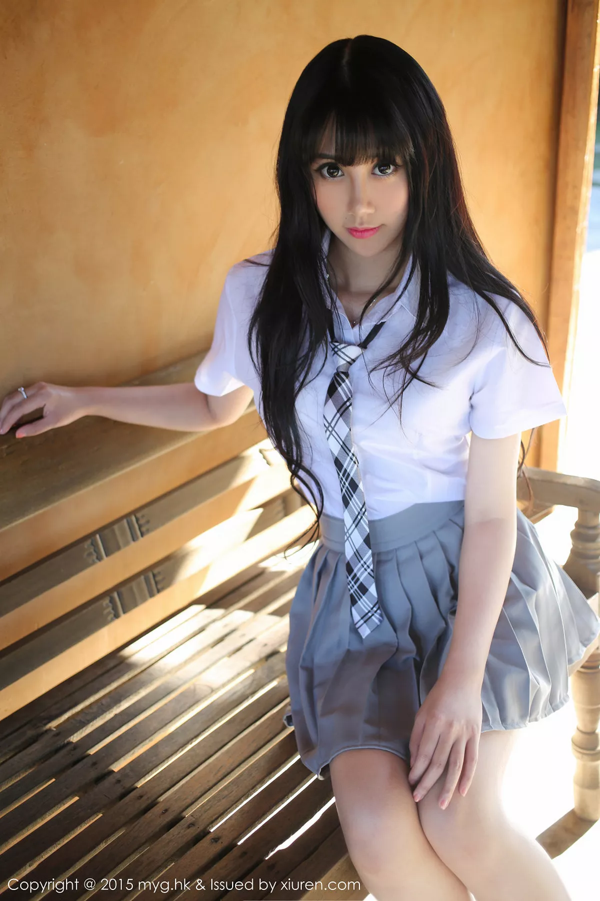 秀人集.com_[MyGirl美媛馆]Vol.096_嫩模杨晓青儿泰国旅拍清纯学生装花丛中的美仙子写真88P