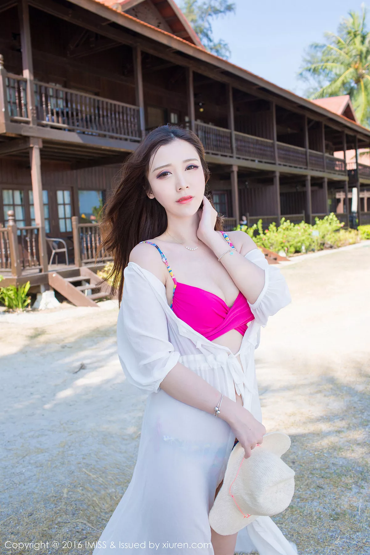 秀人集.com_[IMISS爱蜜社]Vol.091_淼淼萌萌哒兰卡威旅拍红色内衣秀美胸花仙子迷人写真52P