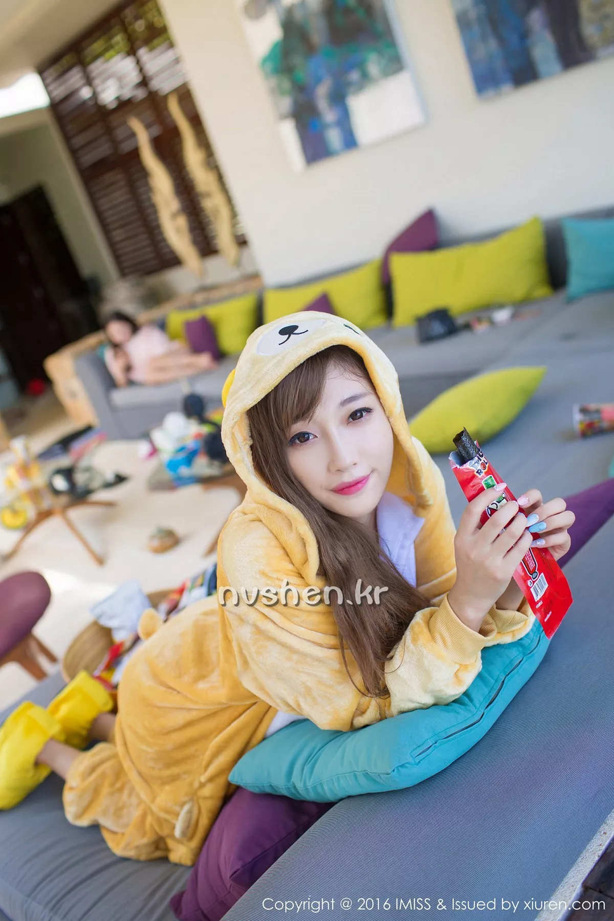 秀人集.com_[IMISS爱蜜社]Vol.136_嫩模Sugar小甜心CC苏梅岛旅拍美女扮野兽性感黑丝写真59P