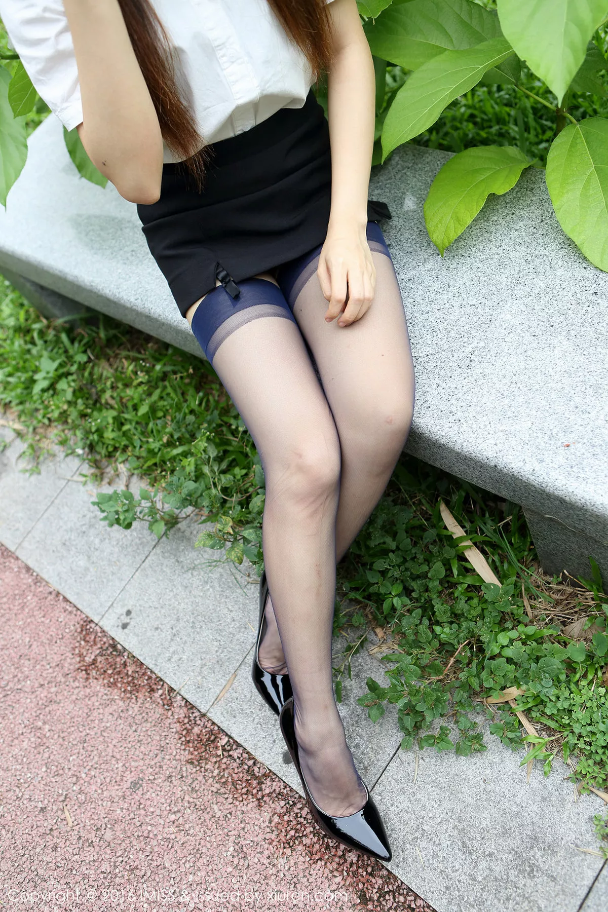 秀人集.com_[IMISS爱蜜社]Vol.098_嫩模Winki丝姬室外和室内丝袜美腿系列性感写真165P