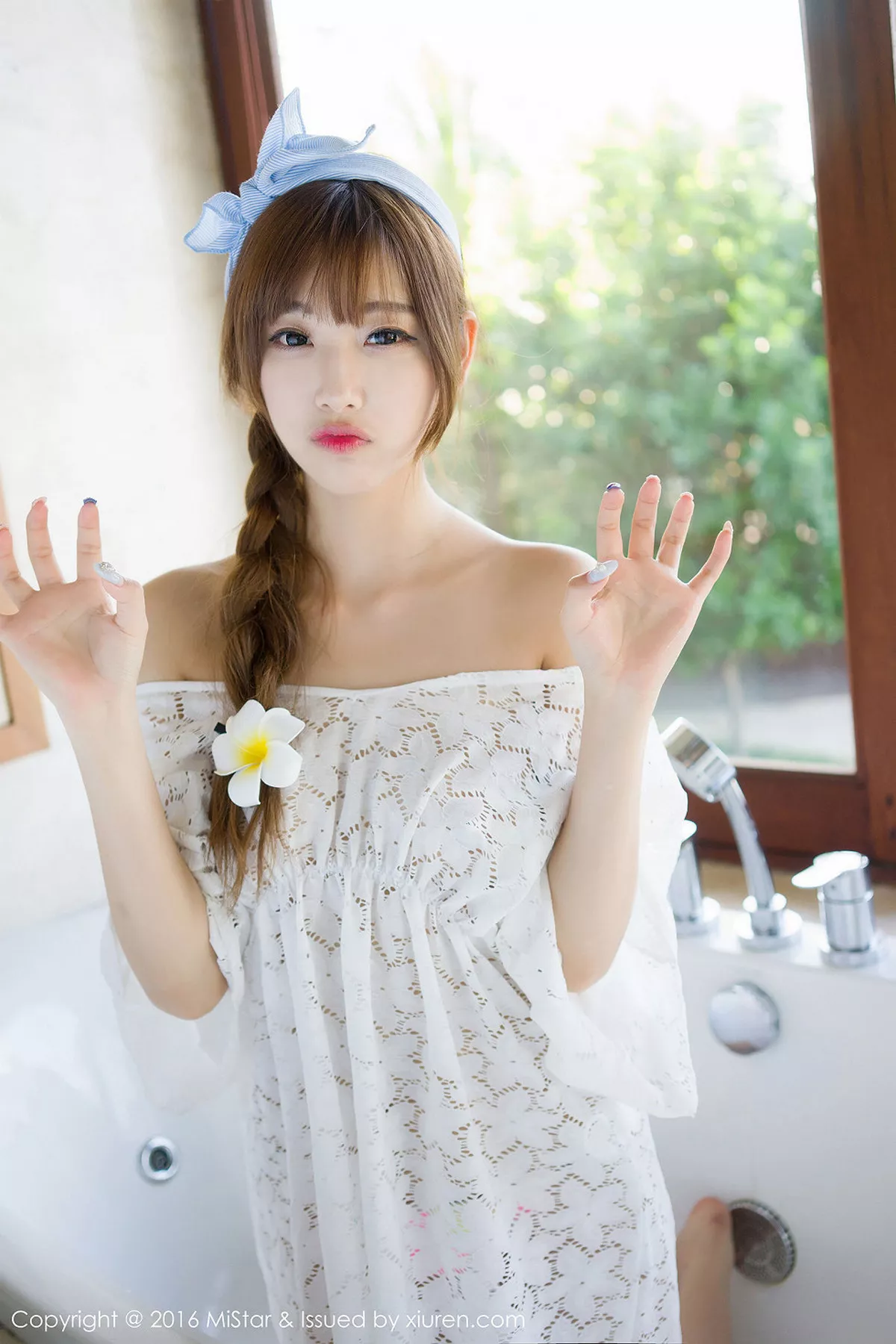 秀人集.com_[MiStar魅妍社]Vol.104_嫩模Sugar小甜心CC巴厘岛旅拍性感内衣秀翘臀写真55P