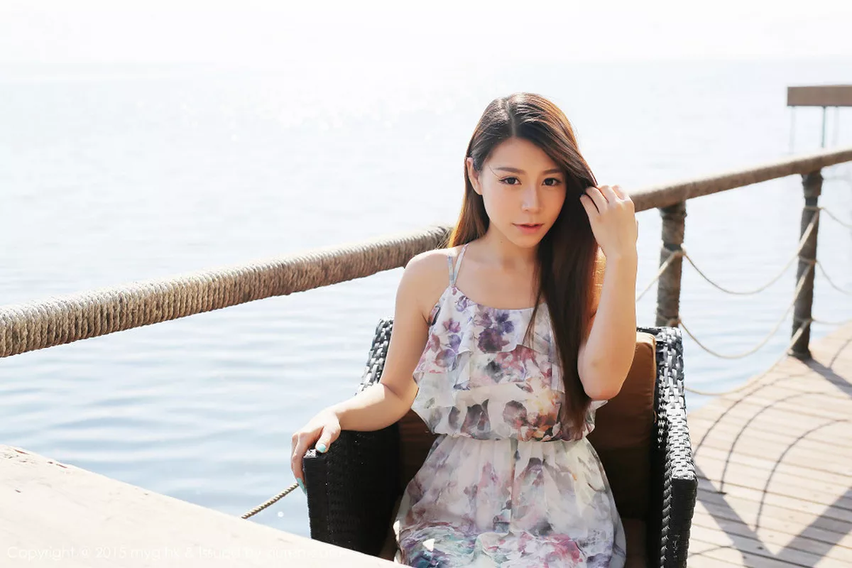 秀人集.com_[MyGirl美媛馆]Vol.106_嫩模vetiver嘉宝贝儿大理旅拍连身花长裙清新迷人写真50P