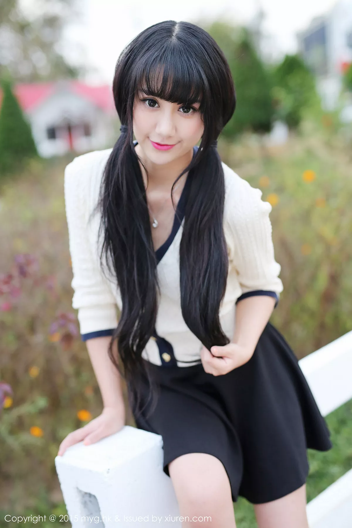 秀人集.com_[MyGirl美媛馆]Vol.102_嫩模杨晓青儿泰国Pai县旅拍白色蕾丝袜诱惑翘臀写真60P