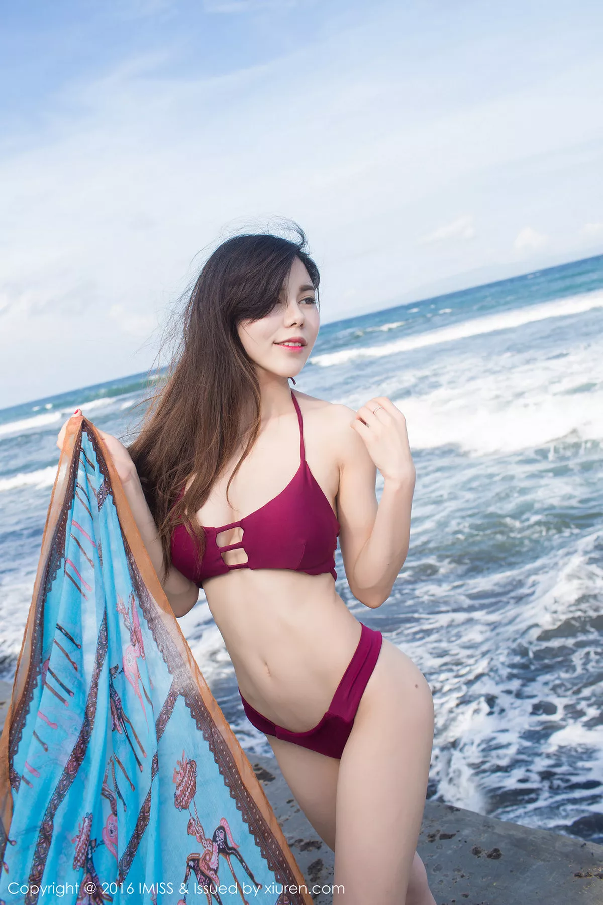 秀人集.com_[IMISS爱蜜社]Vol.109_嫩模沈佳熹巴厘岛旅拍第二套酒红色比基尼性感美胸写真51P