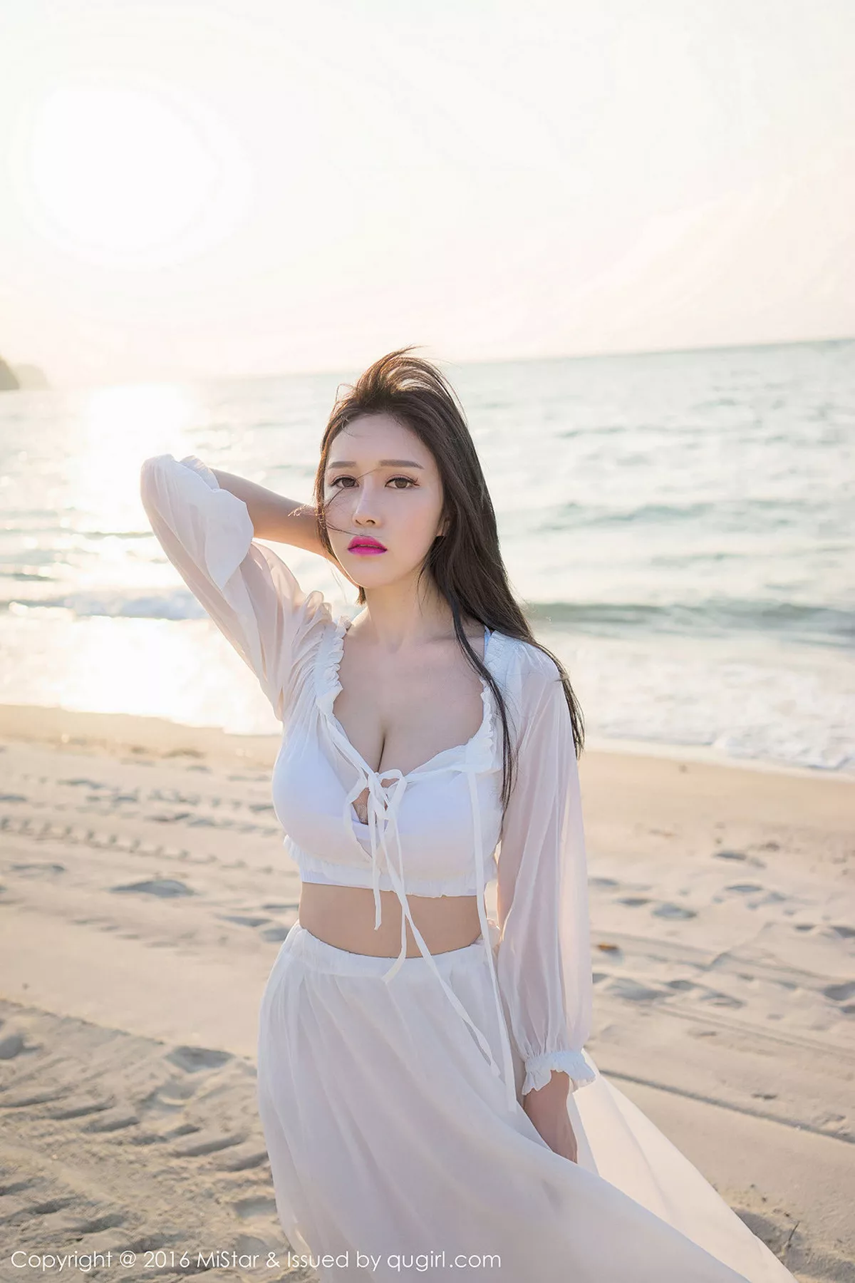 秀人集.com_[MiStar魅妍社]Vol.106_于姬Una兰卡威旅拍海边沙滩白色薄纱裙秀豪乳写真50P