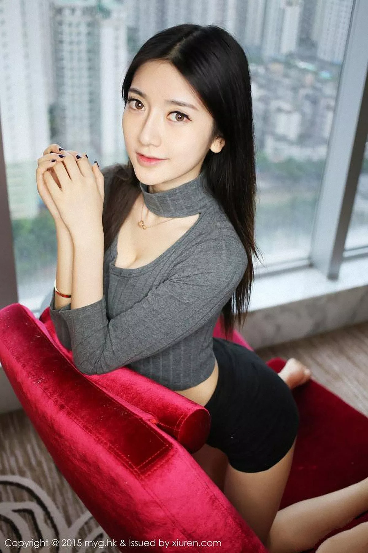 秀人集.com_[MyGirl美媛馆]Vol.119_嫩模于小小姐Momo黑色牛仔短裤白嫩美腿清爽迷人写真45P