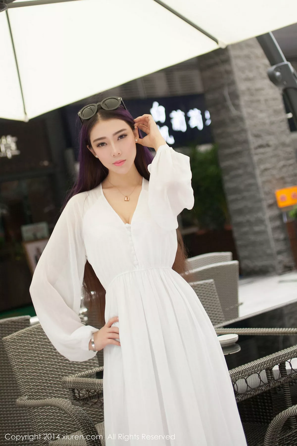 秀人集.com_[XiuRen秀人网]No.131_嫩模梦娜Vanessa白色连身睡裙大尺度真空美胸诱惑写真58P